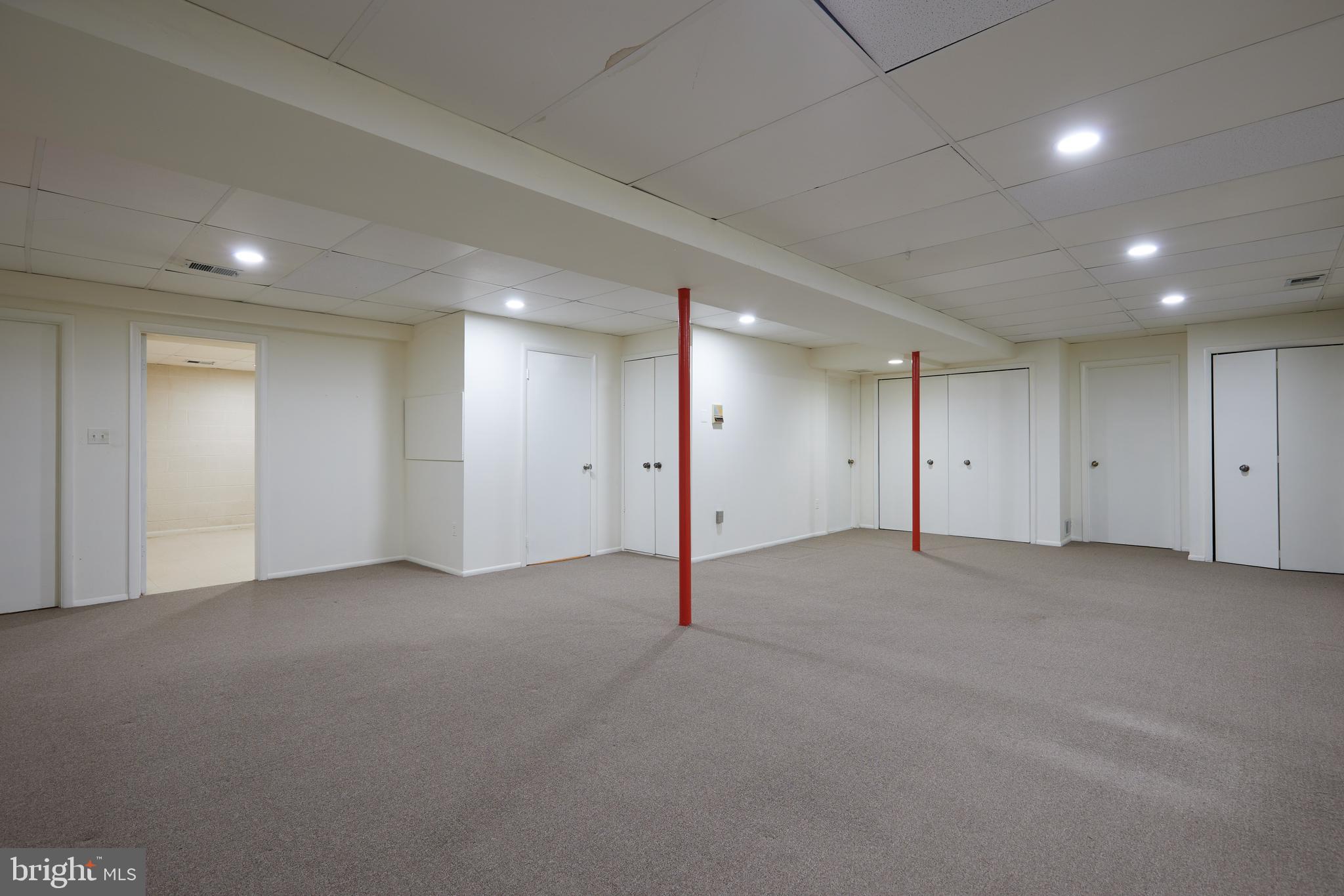 7 ARLIVE COURT