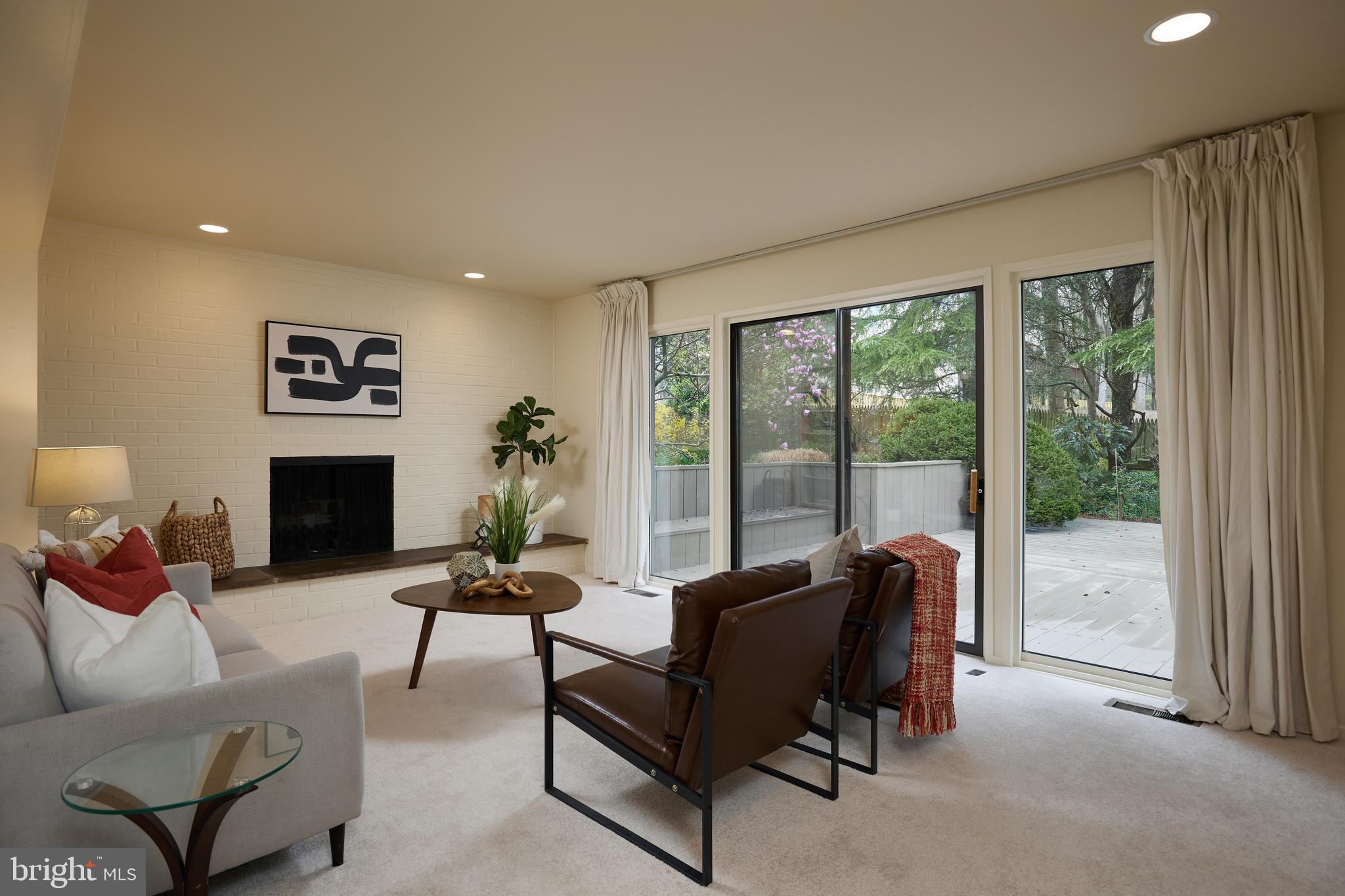 7 ARLIVE COURT