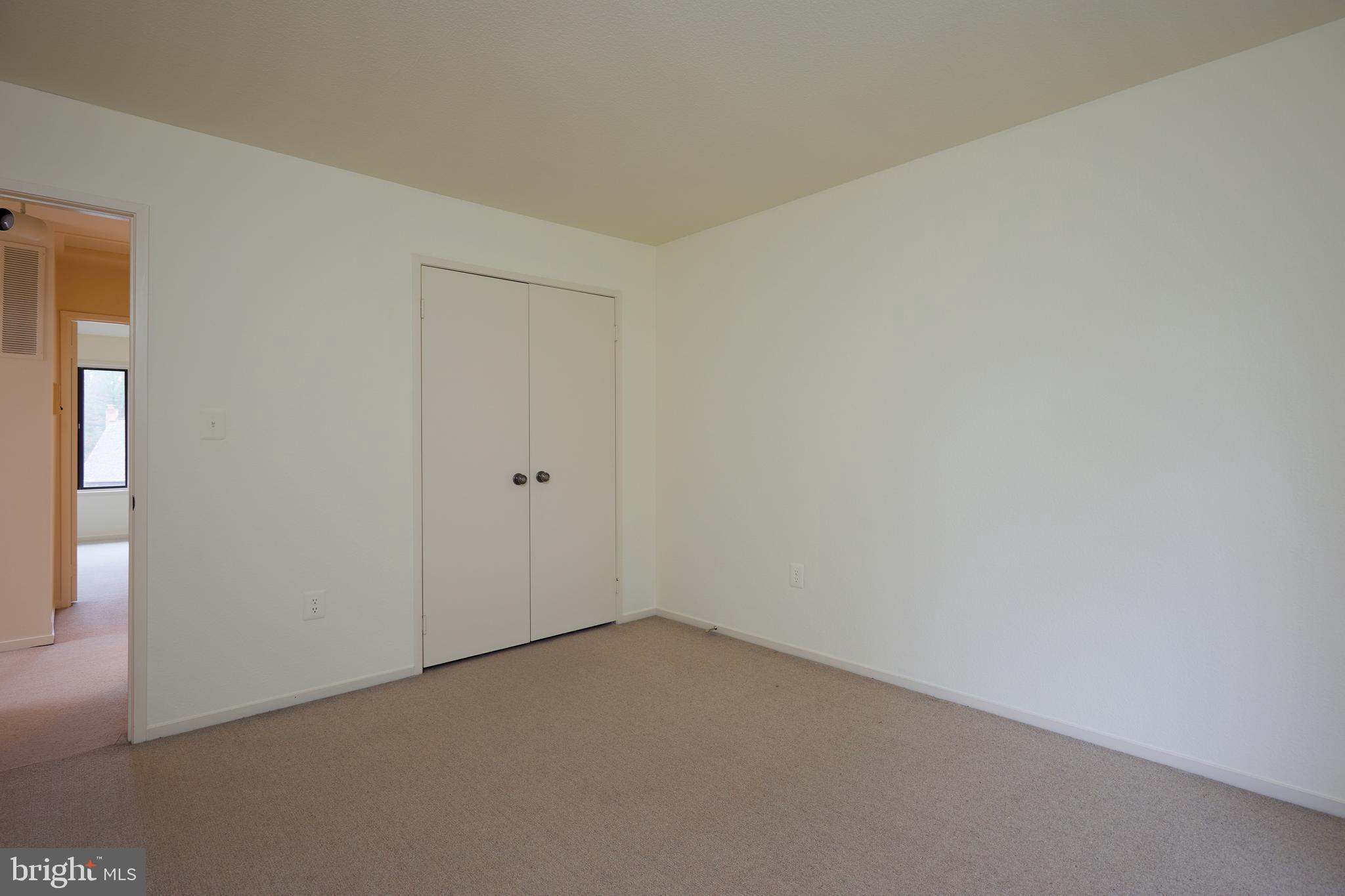 7 ARLIVE COURT