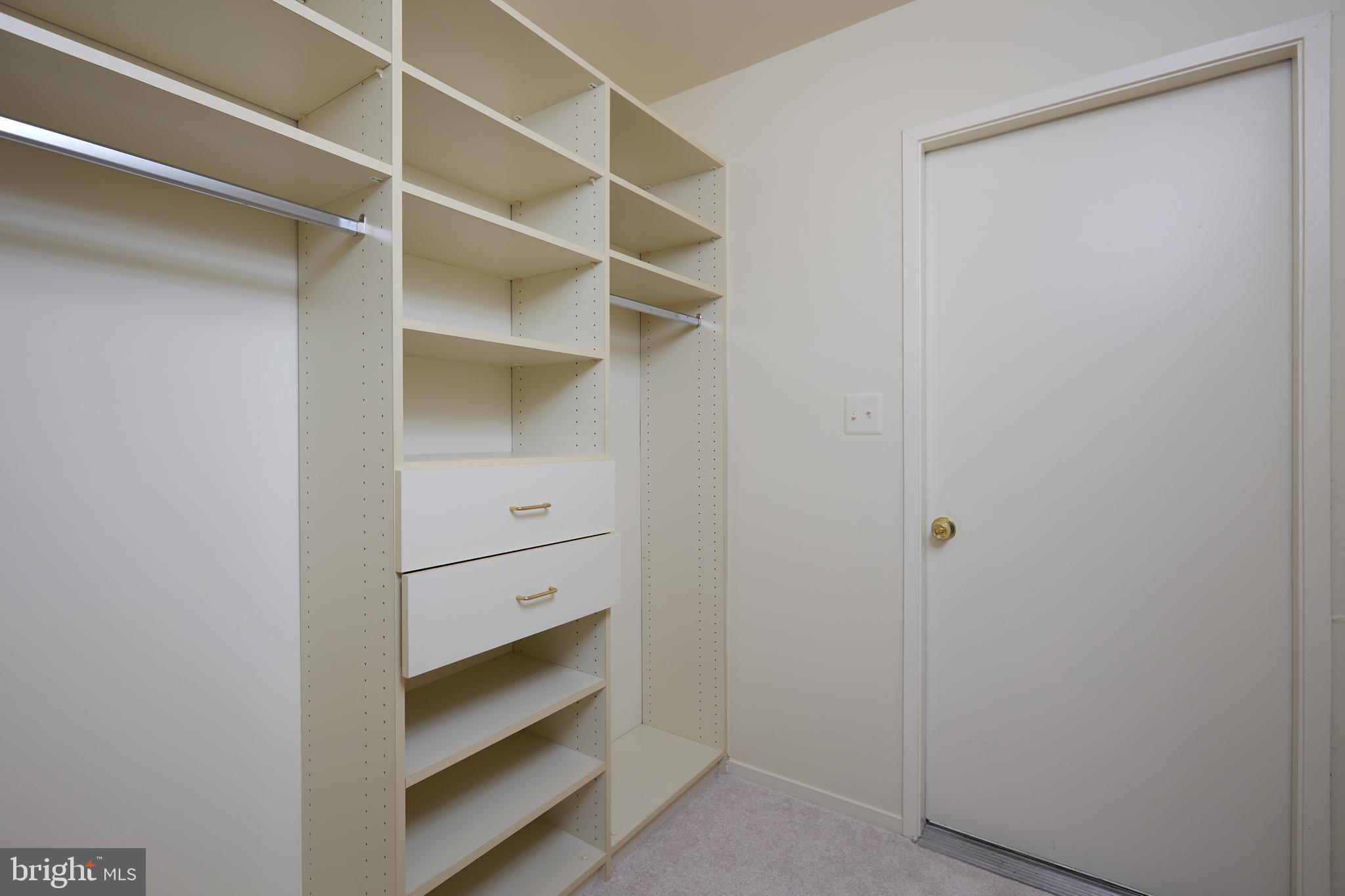 7 ARLIVE COURT