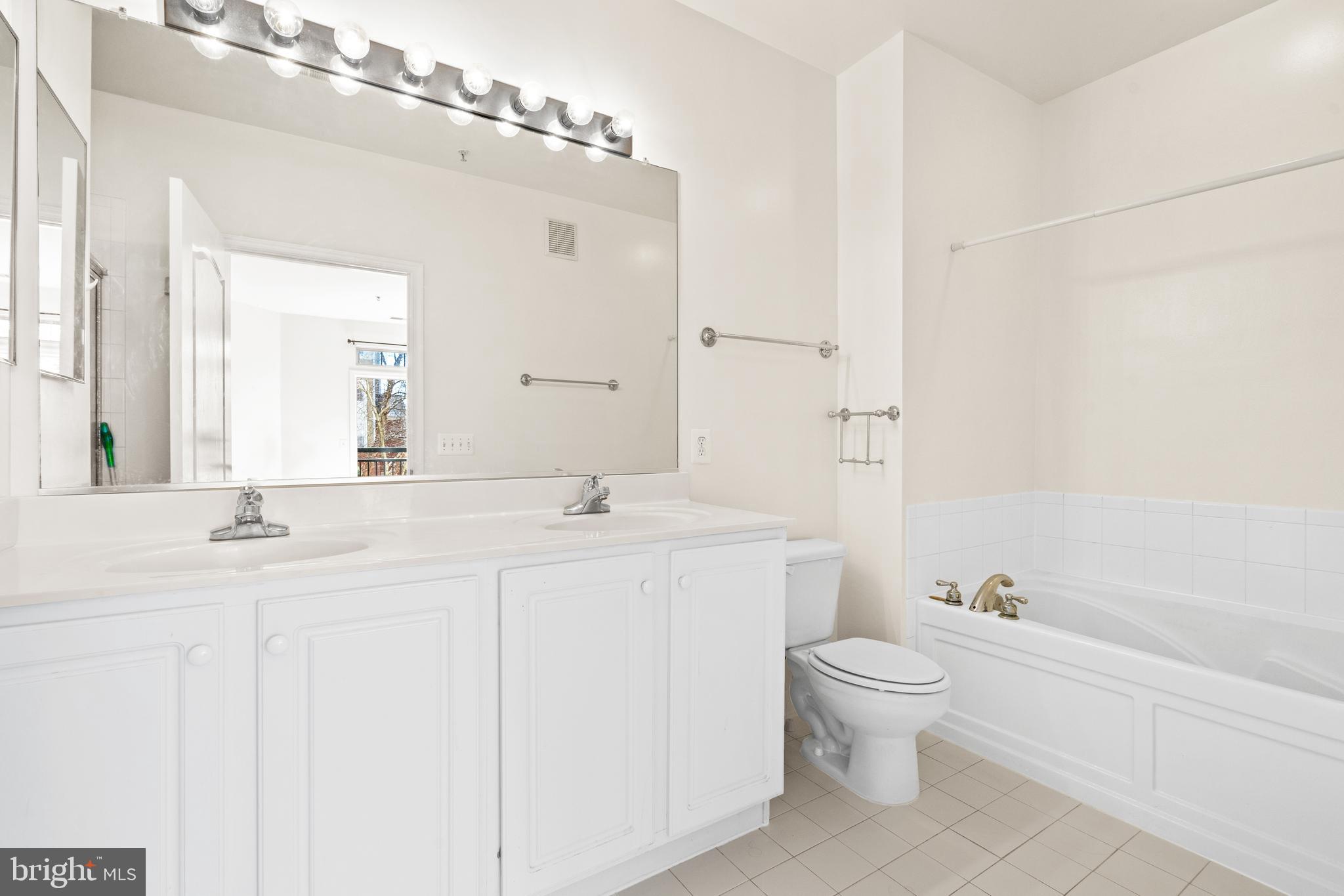 9405 BLACKWELL ROAD 202