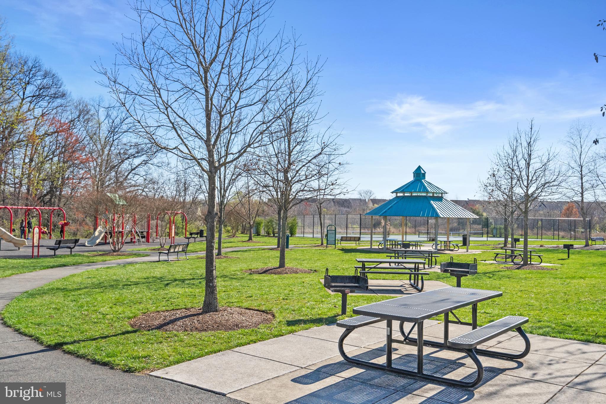 9405 BLACKWELL ROAD 202