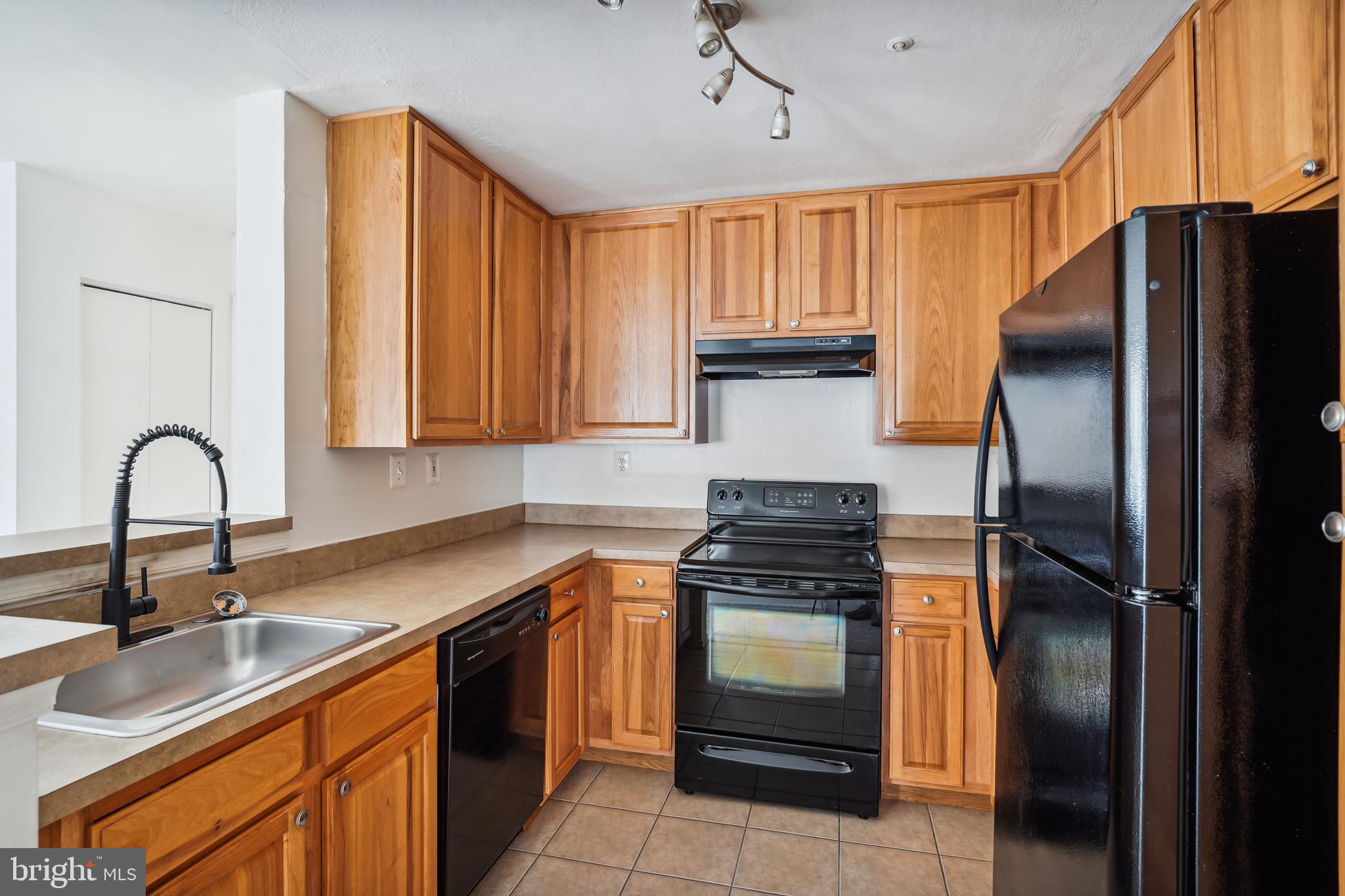 18525 BOYSENBERRY DRIVE 259-183