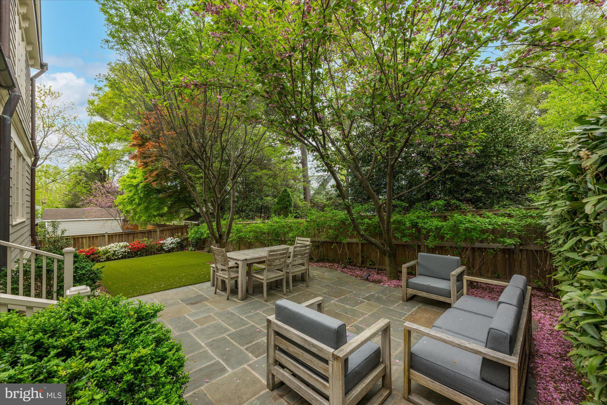 4405 HIGHLAND AVENUE