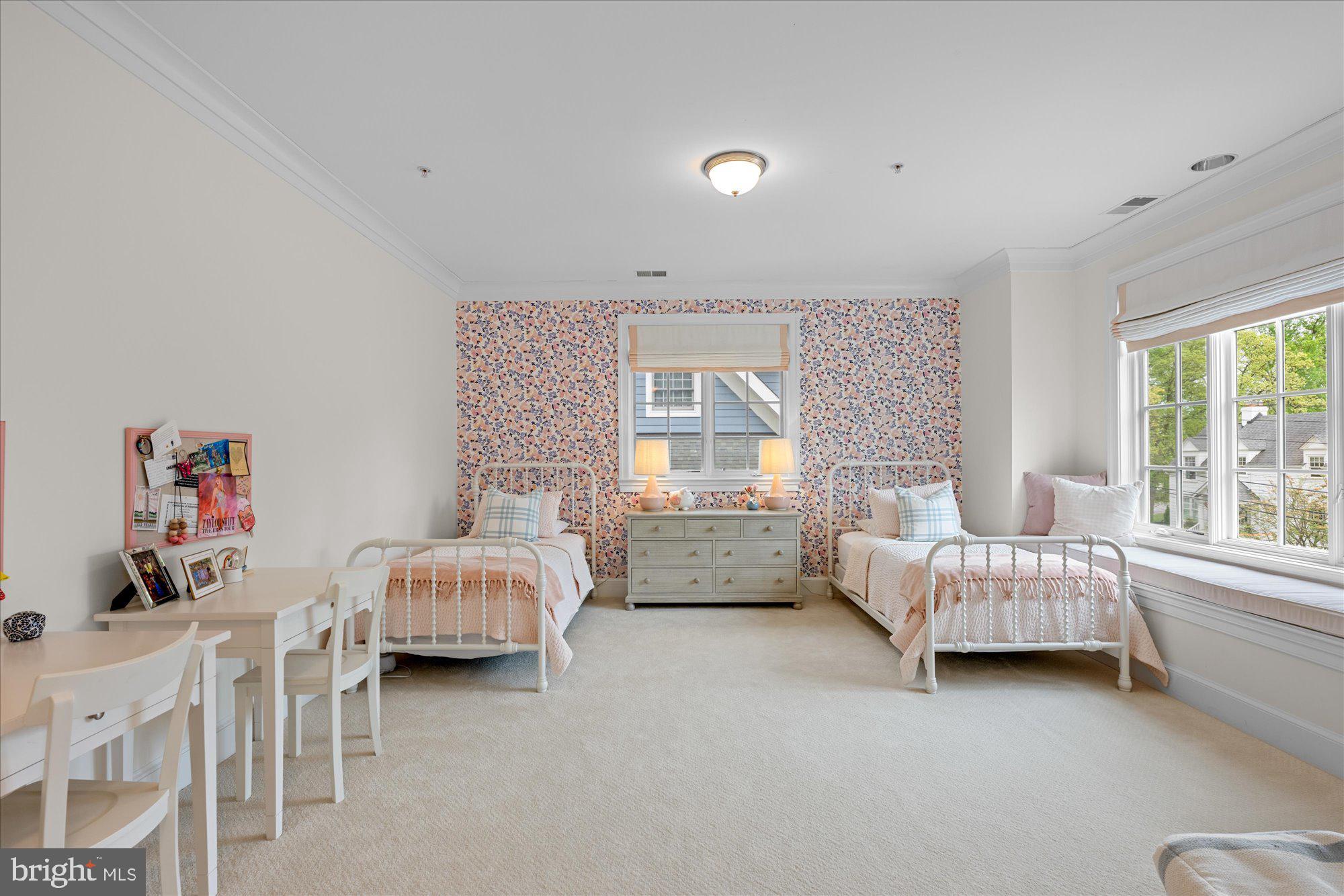 4405 HIGHLAND AVENUE