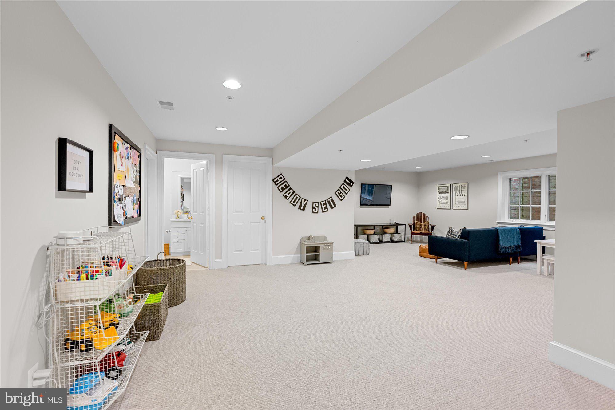 4405 HIGHLAND AVENUE