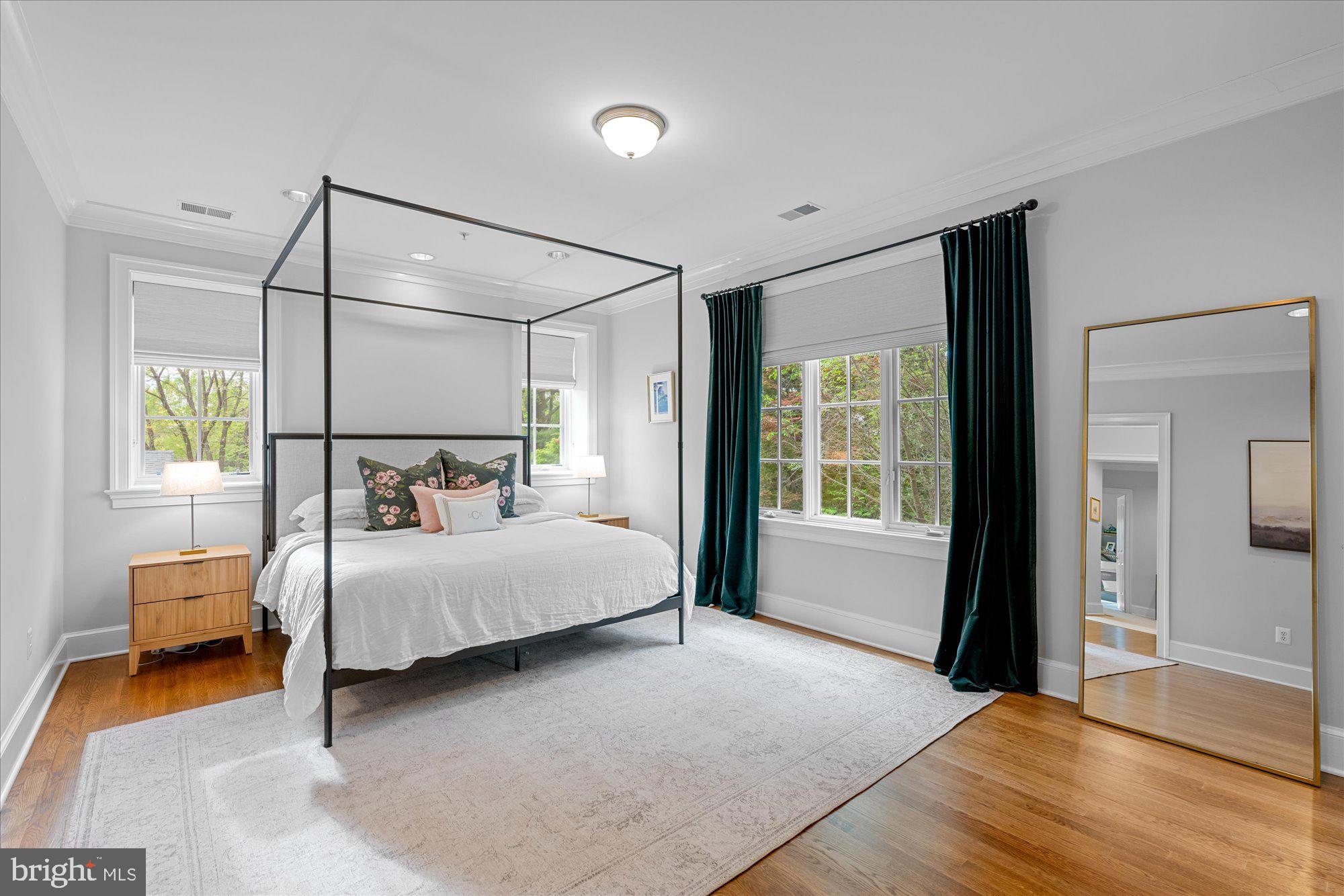 4405 HIGHLAND AVENUE