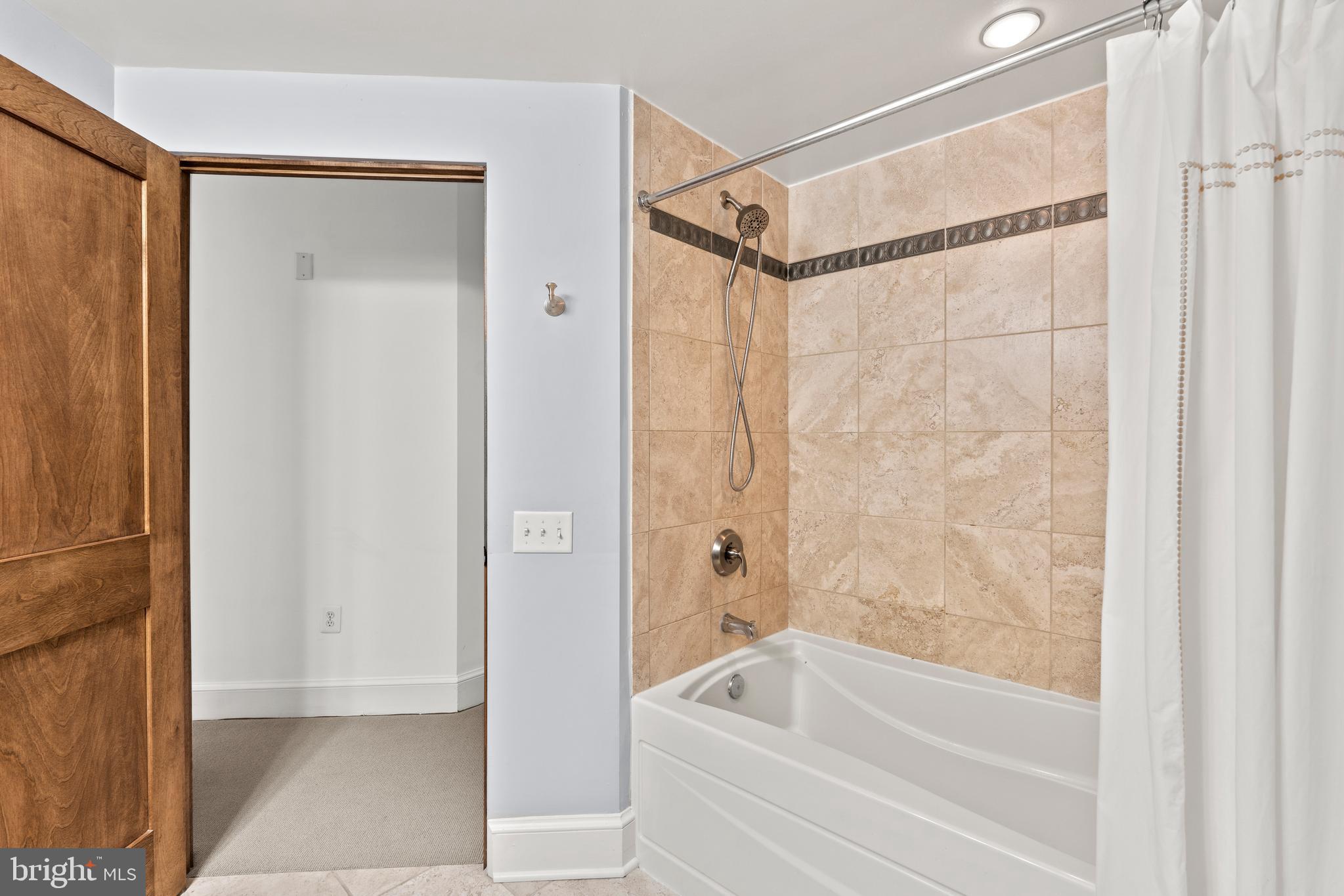 9610 DEWITT DRIVE B107