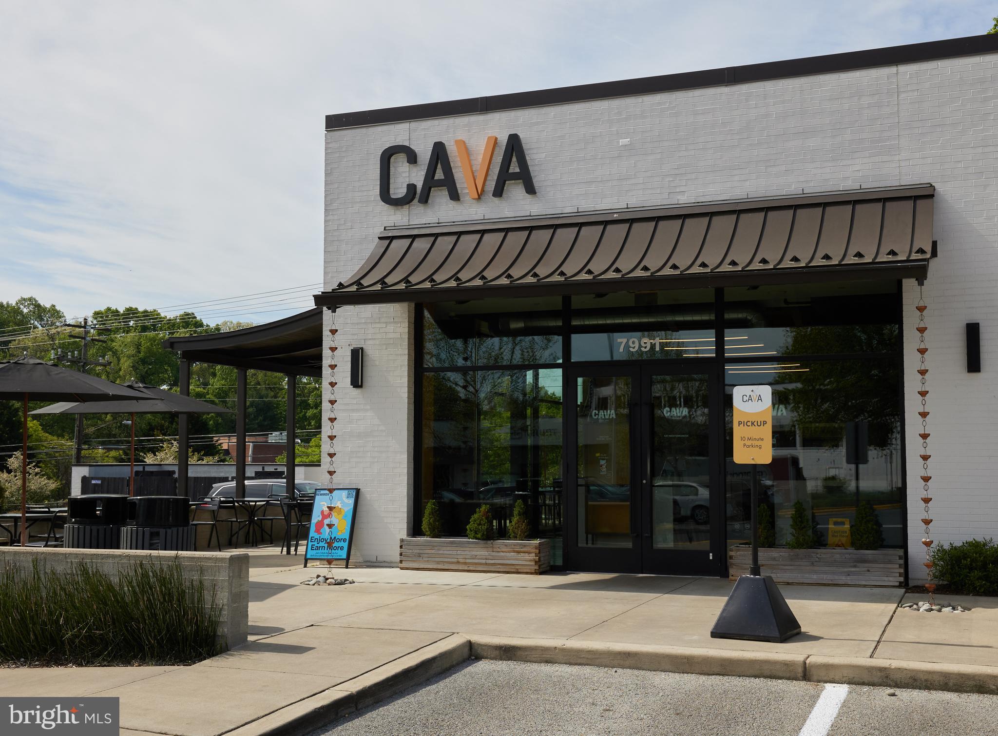 7810 MUIRFIELD COURT