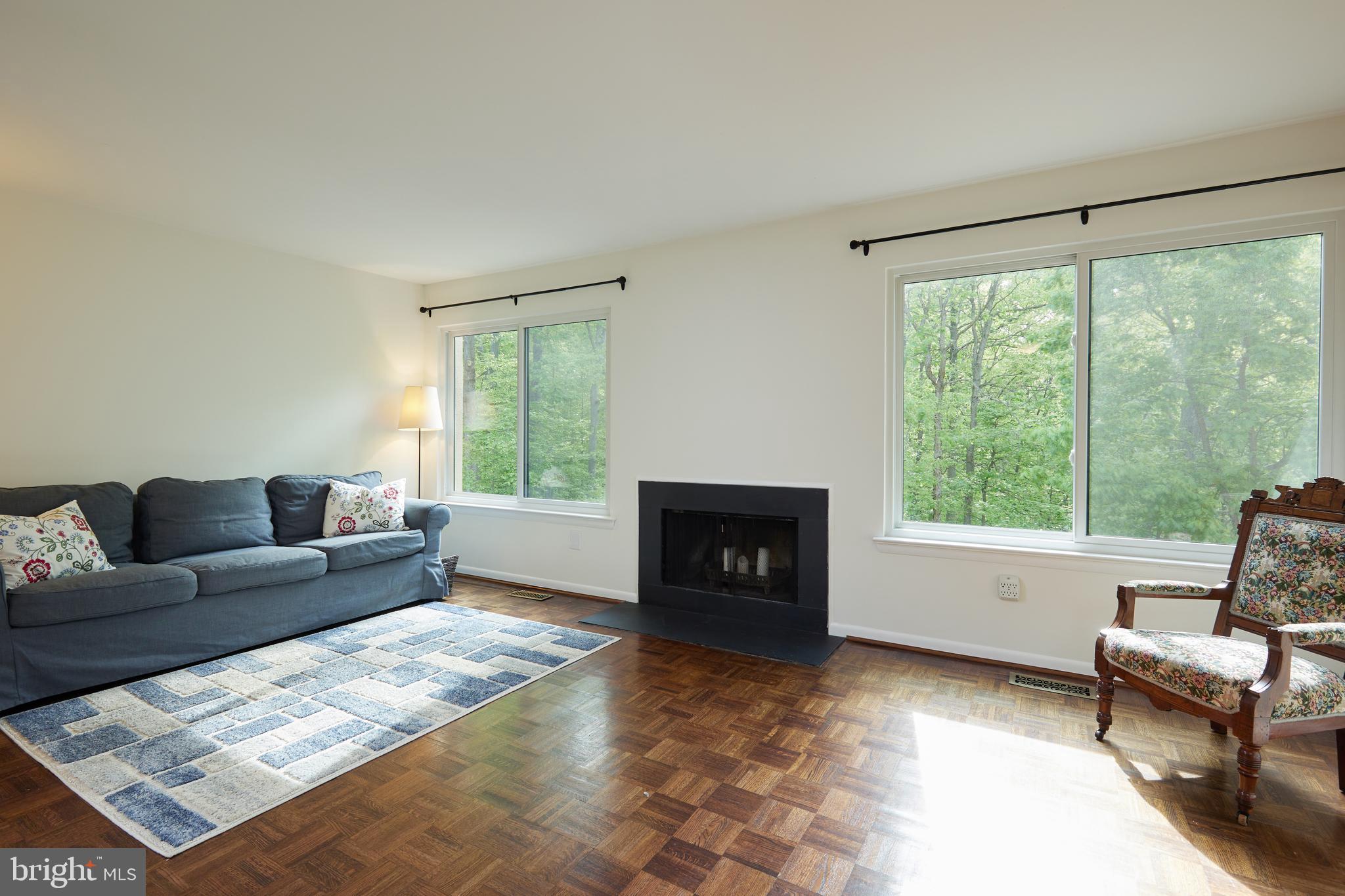 7810 MUIRFIELD COURT