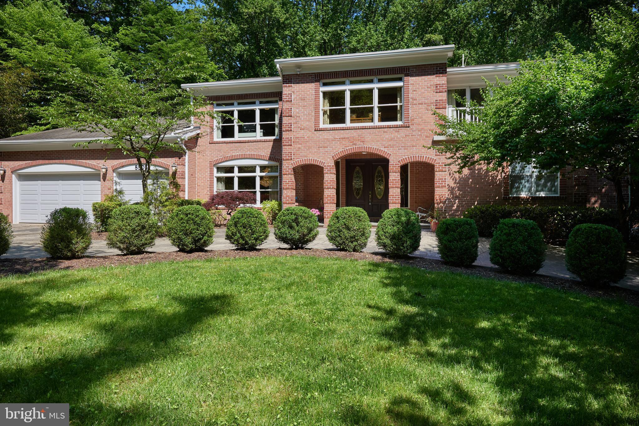 8505 CARLYNN DRIVE