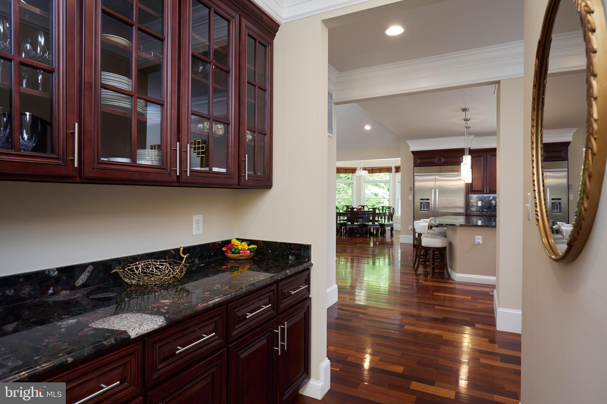 8505 CARLYNN DRIVE