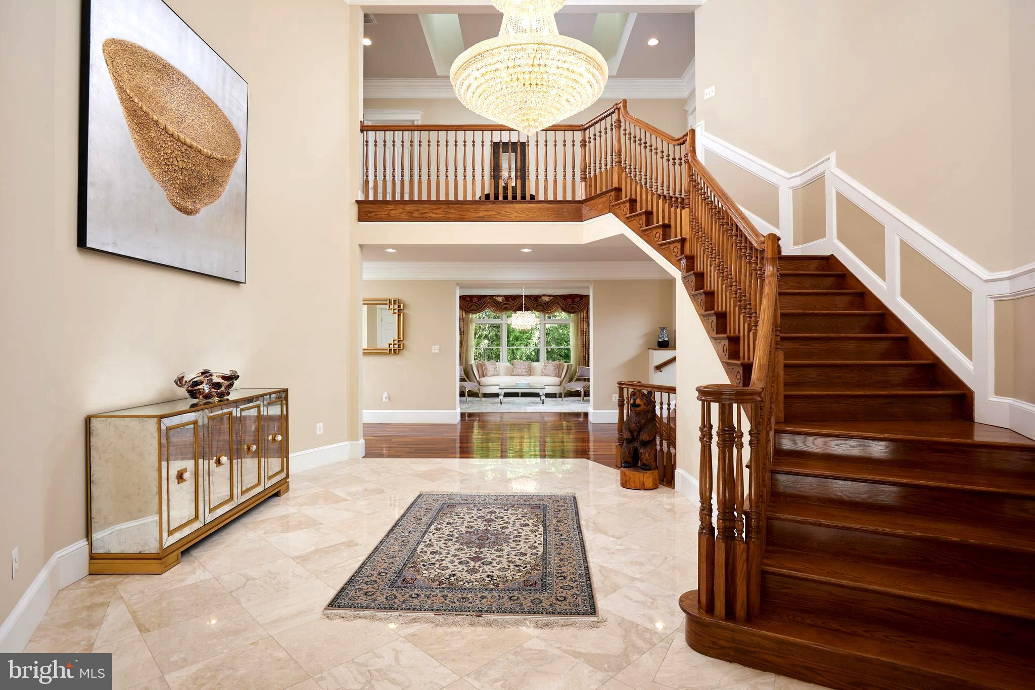 8505 CARLYNN DRIVE