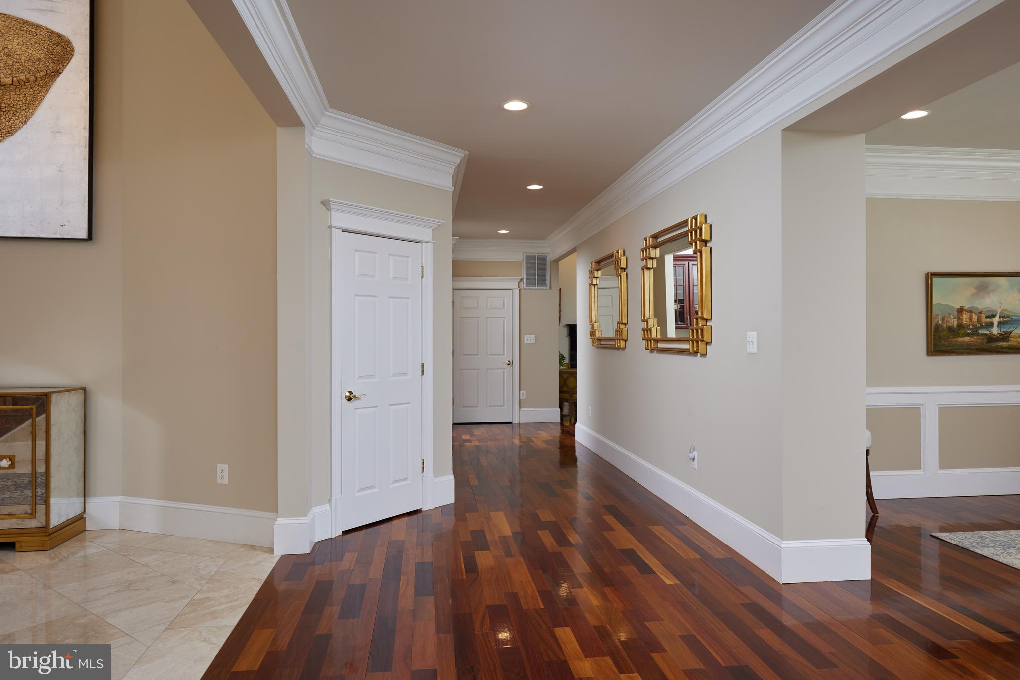 8505 CARLYNN DRIVE