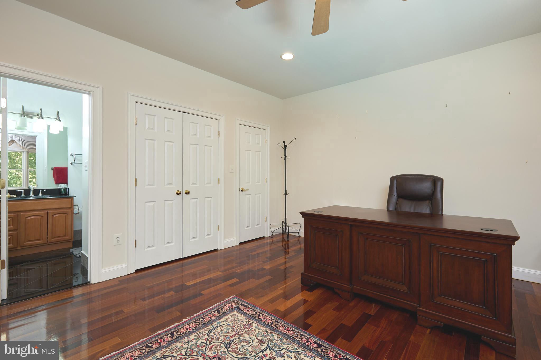 8505 CARLYNN DRIVE