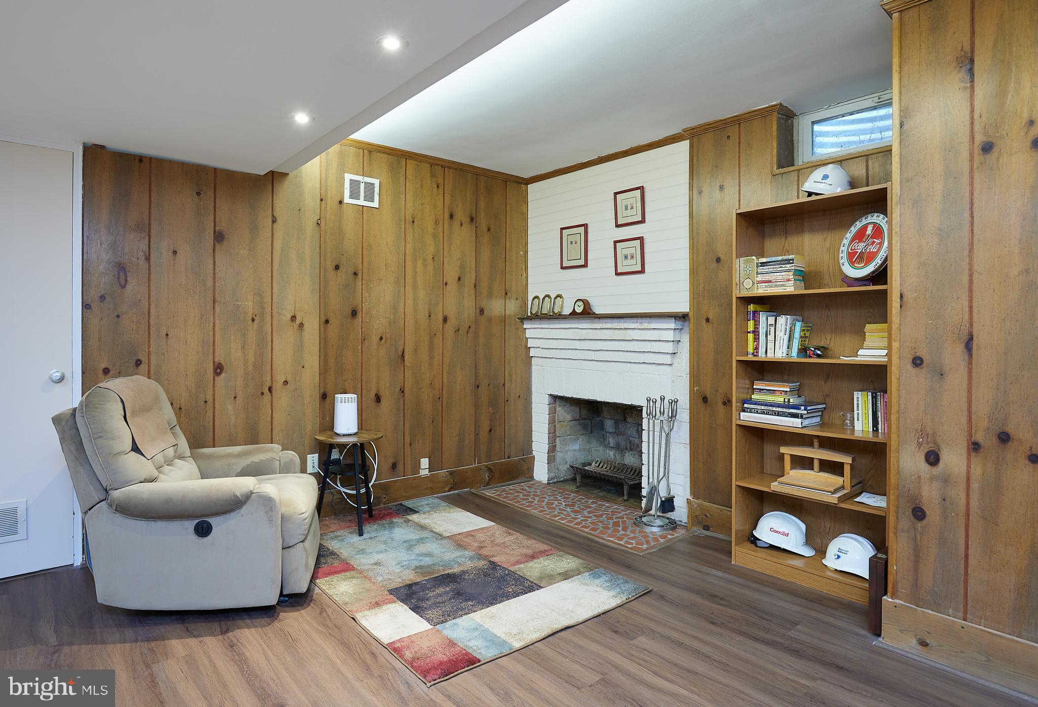 1207 BALLARD STREET