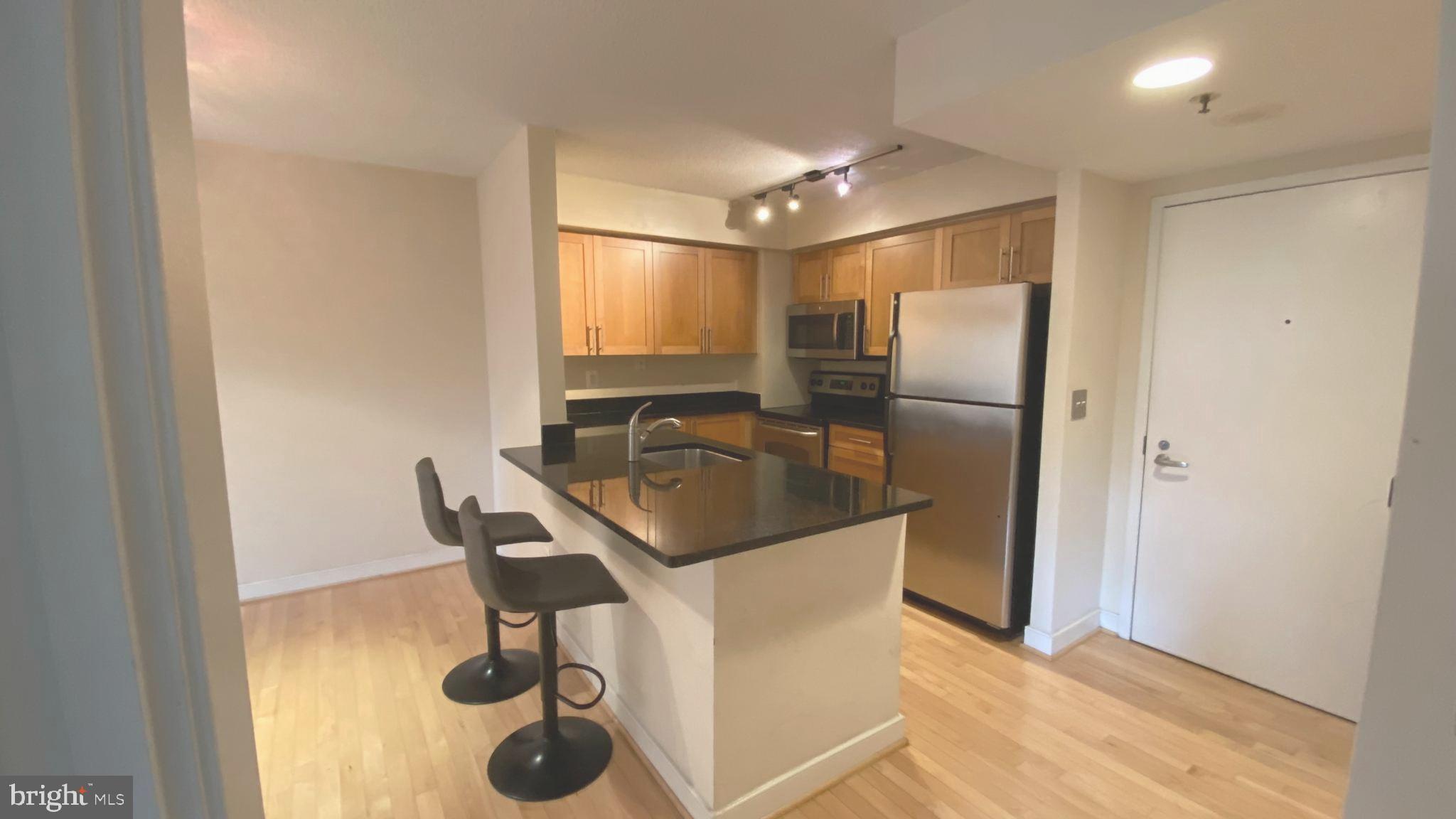 7500 WOODMONT AVENUE S404