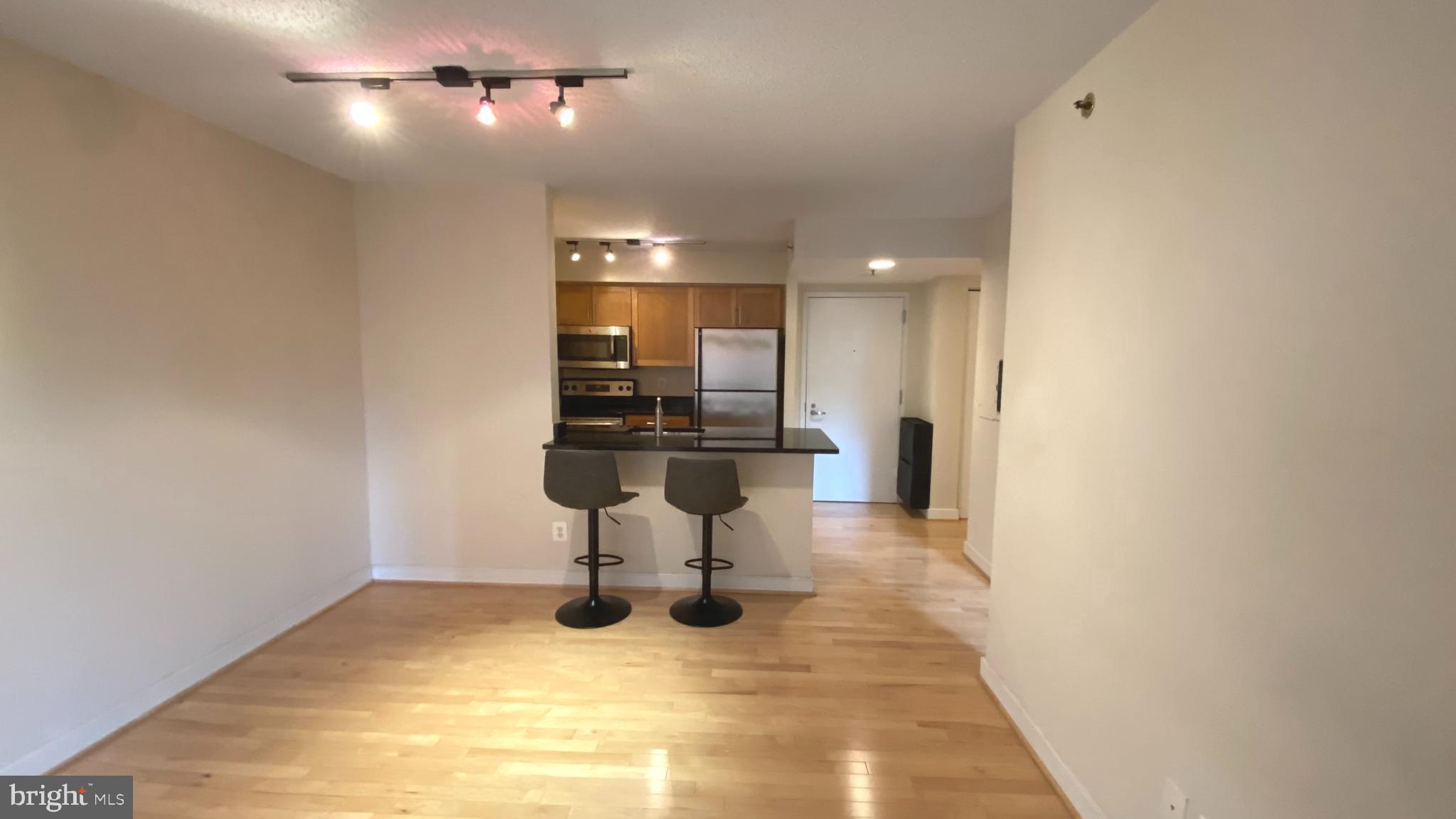 7500 WOODMONT AVENUE S404