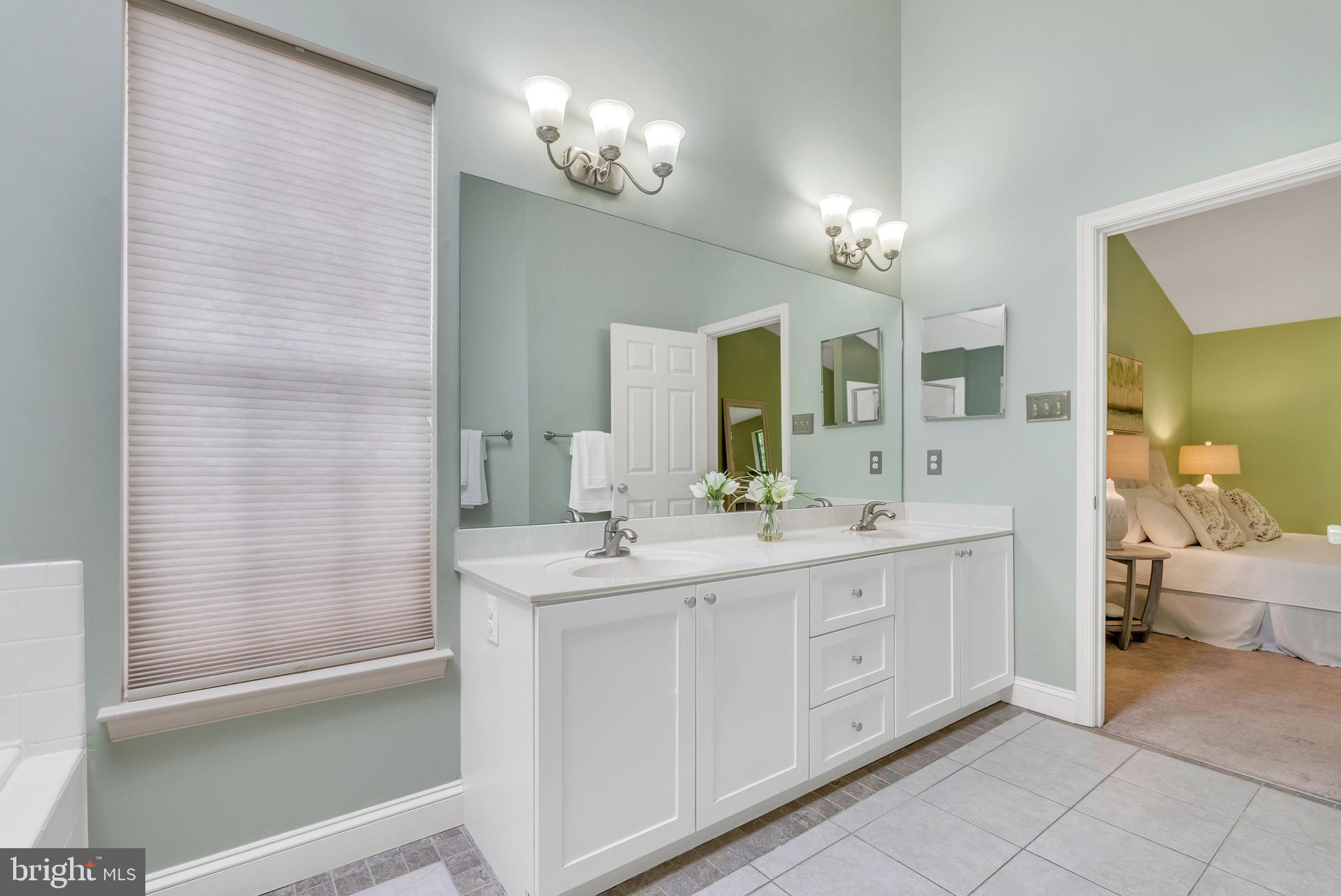 17913 WHEATRIDGE DRIVE