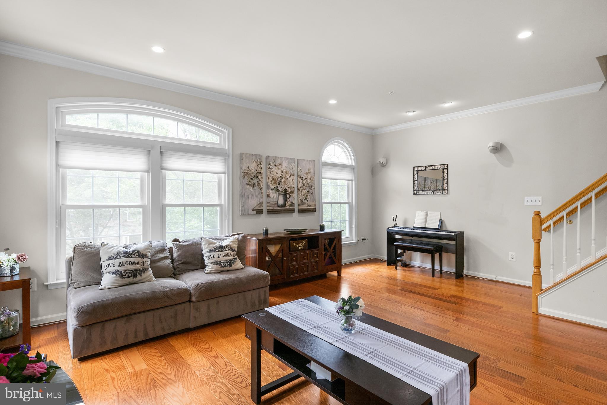 2112 CLARK PLACE
