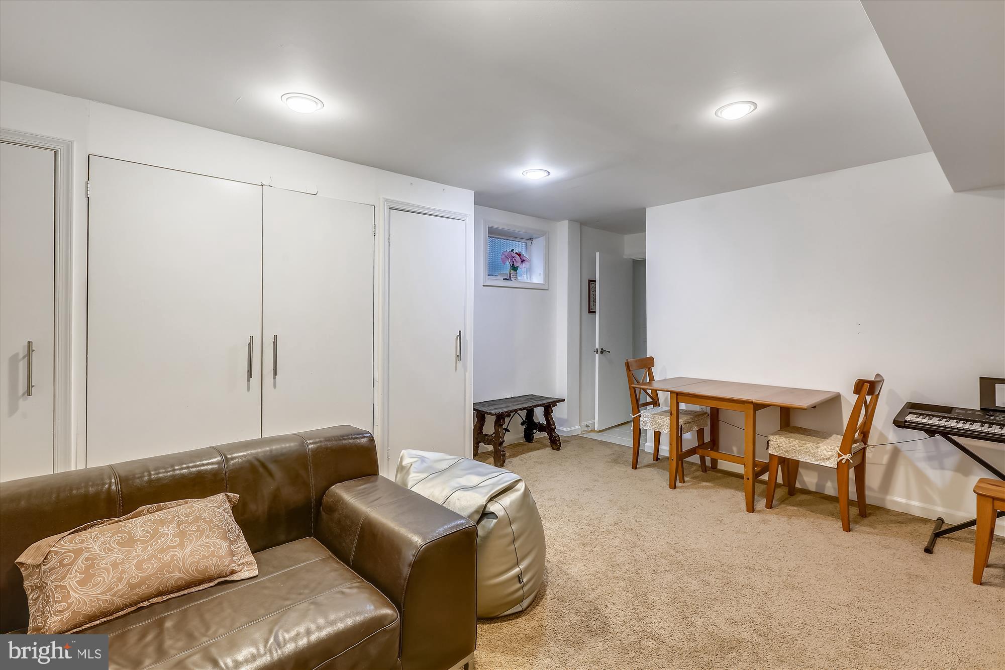 8117 THOREAU DRIVE