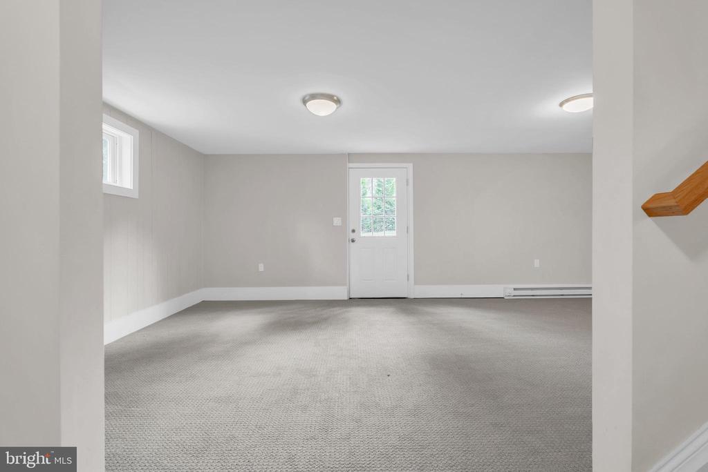 10911 CHANDLER ROAD