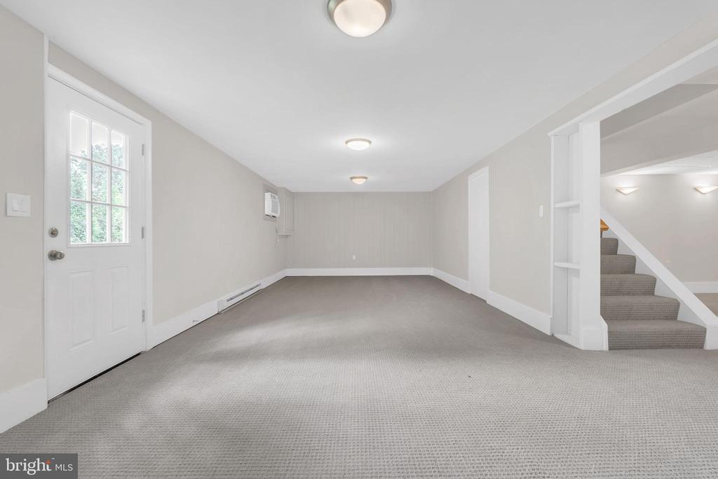 10911 CHANDLER ROAD