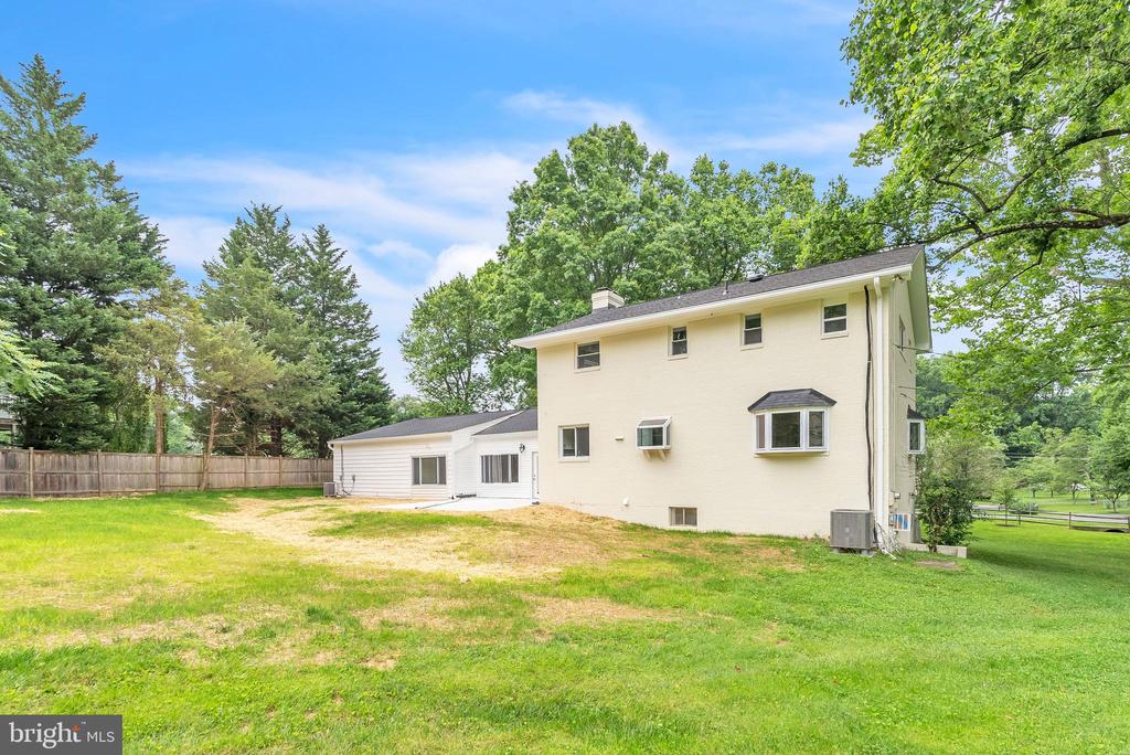10911 CHANDLER ROAD