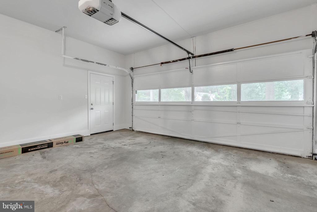 10911 CHANDLER ROAD