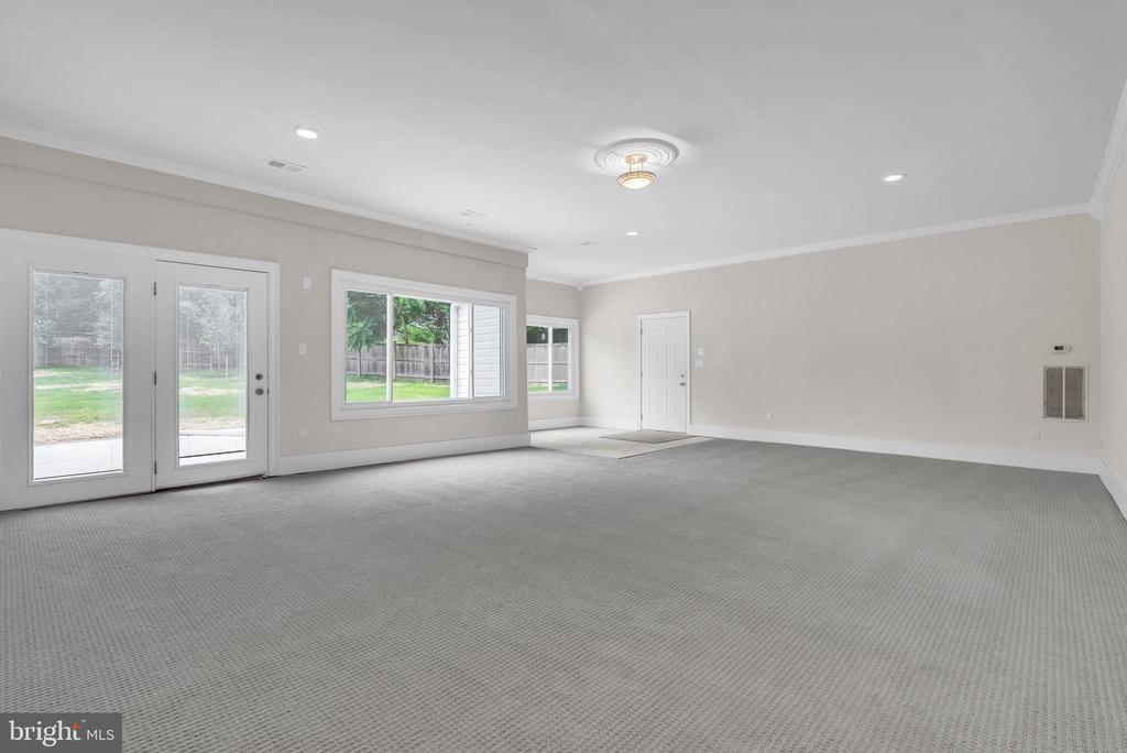 10911 CHANDLER ROAD