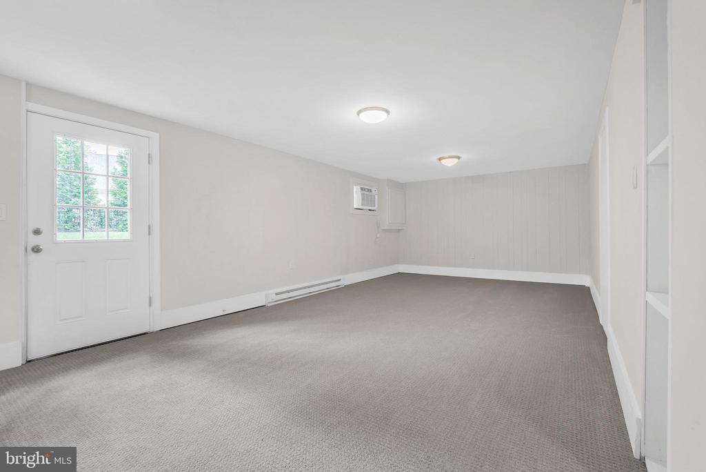 10911 CHANDLER ROAD