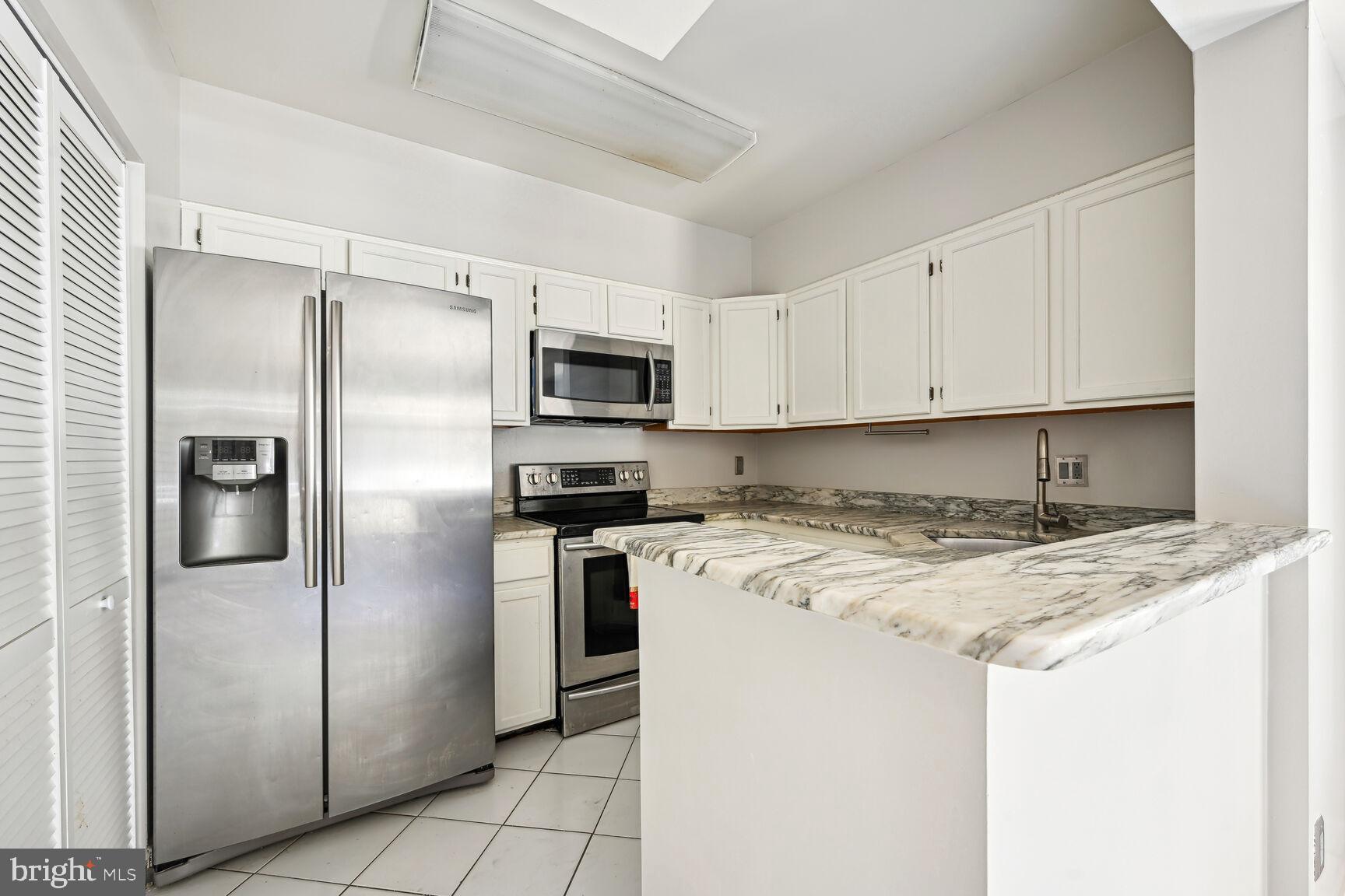 6060 CALIFORNIA CIRCLE 409