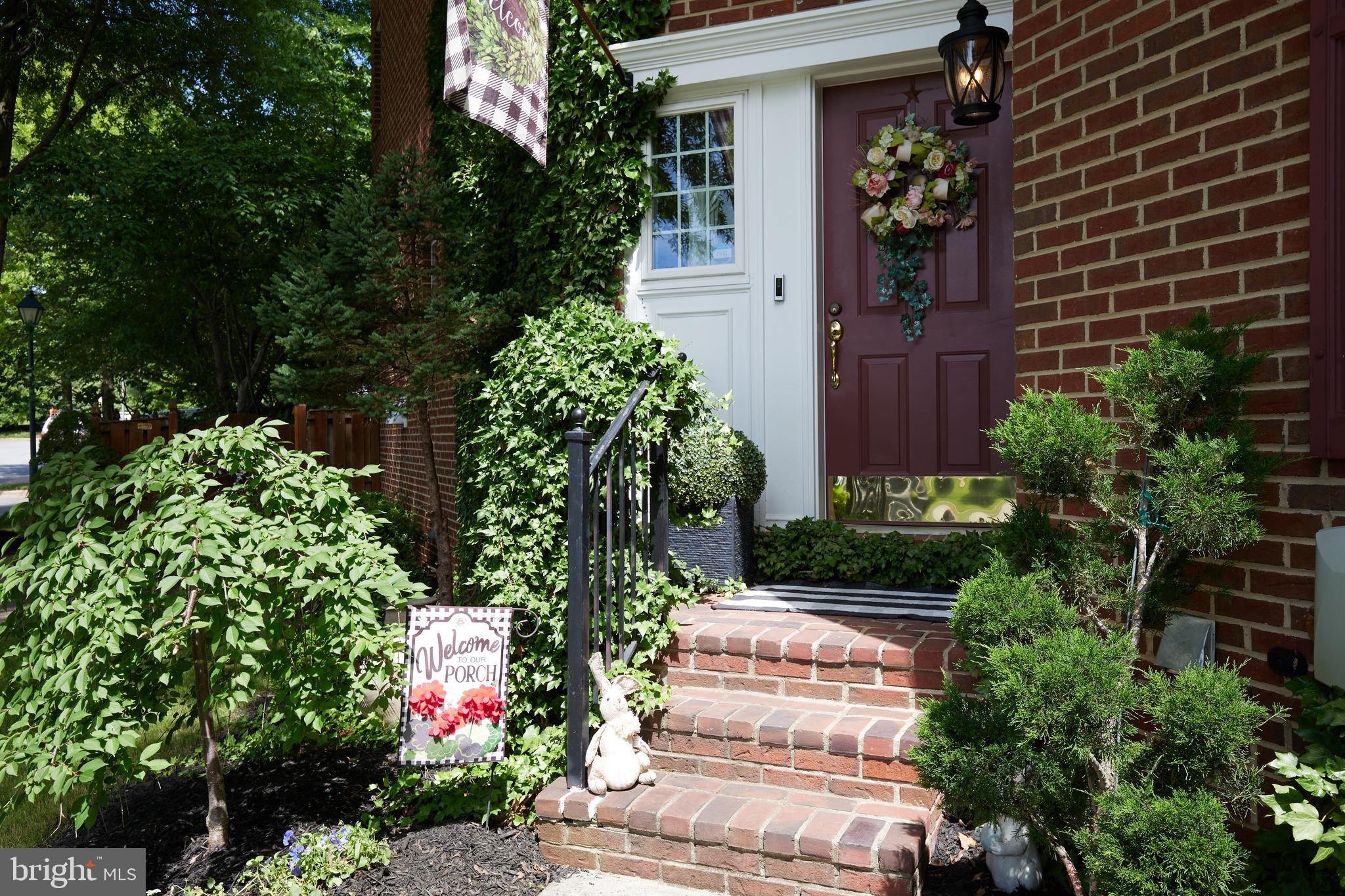 620 HIGHLAND RIDGE AVENUE