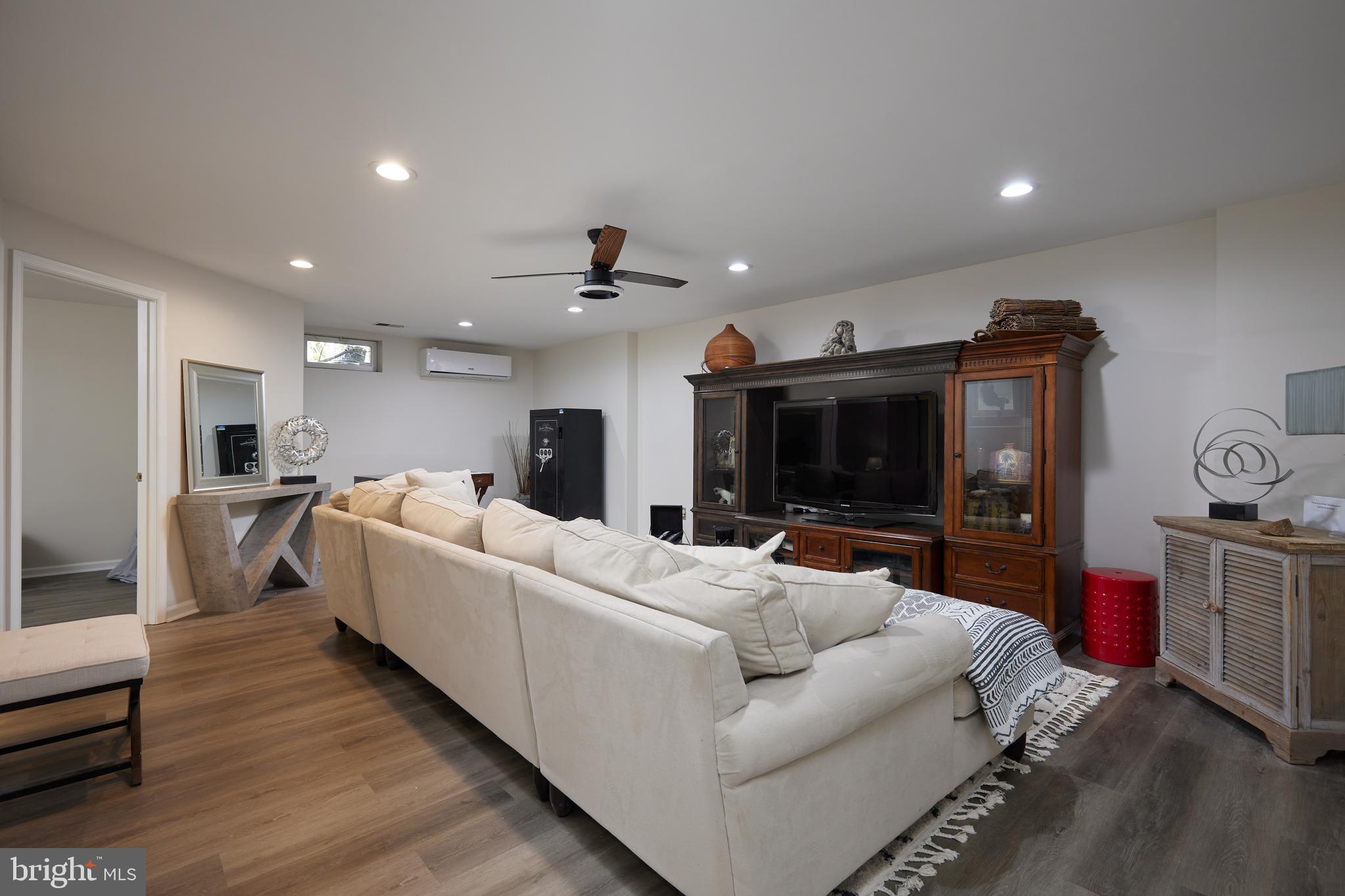 620 HIGHLAND RIDGE AVENUE