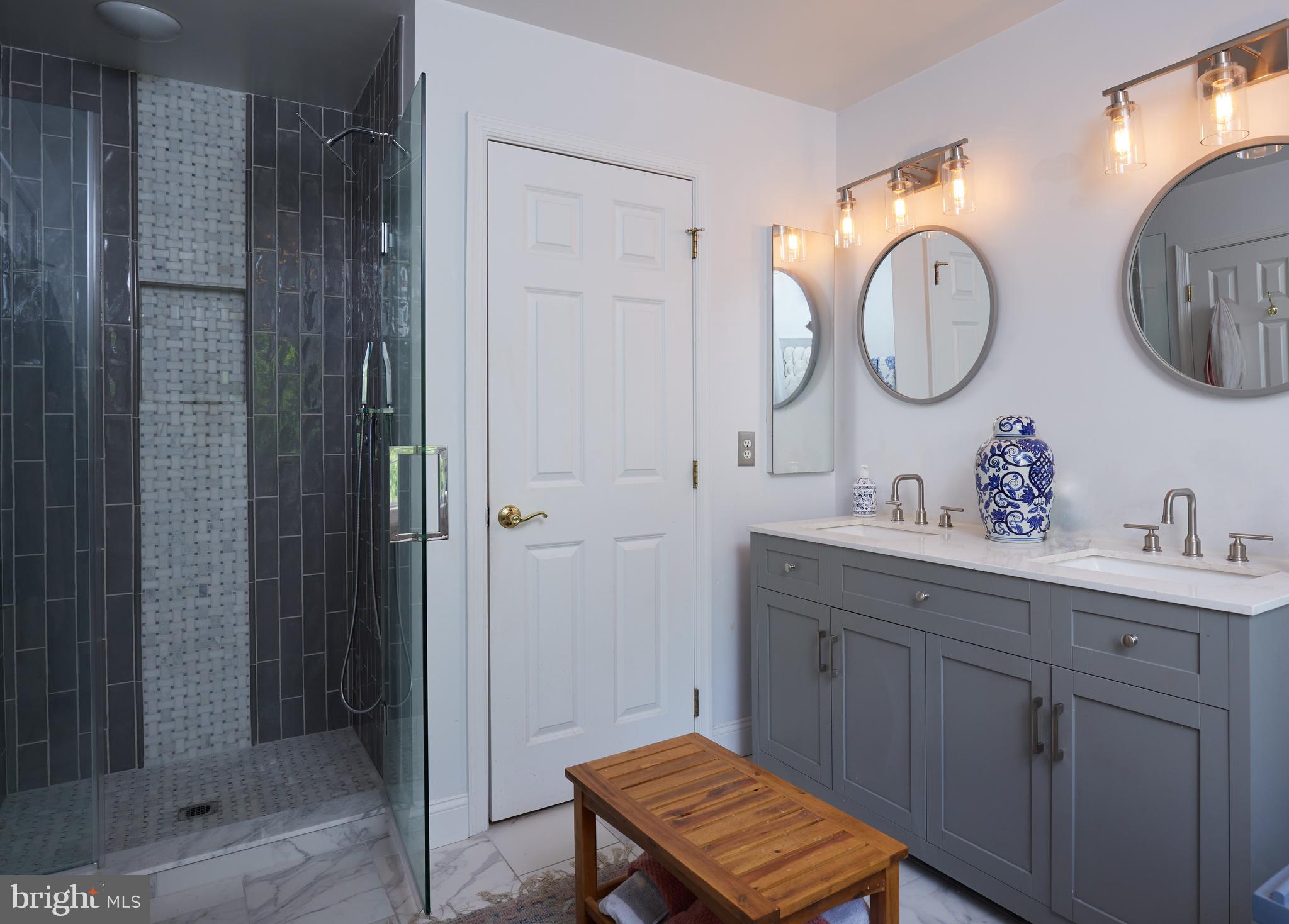 620 HIGHLAND RIDGE AVENUE