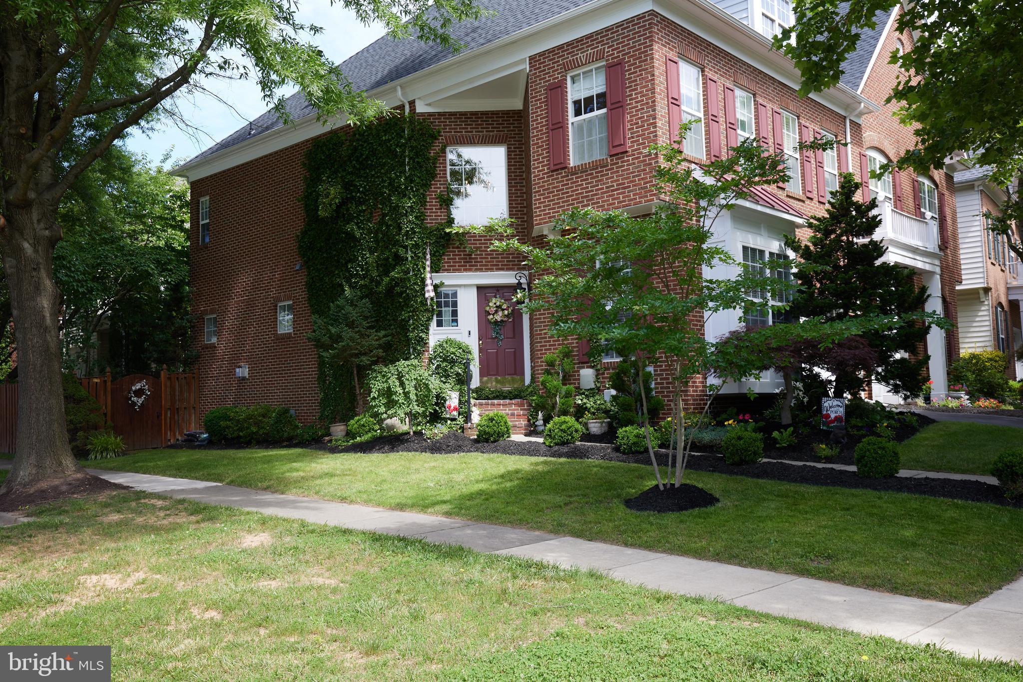 620 HIGHLAND RIDGE AVENUE