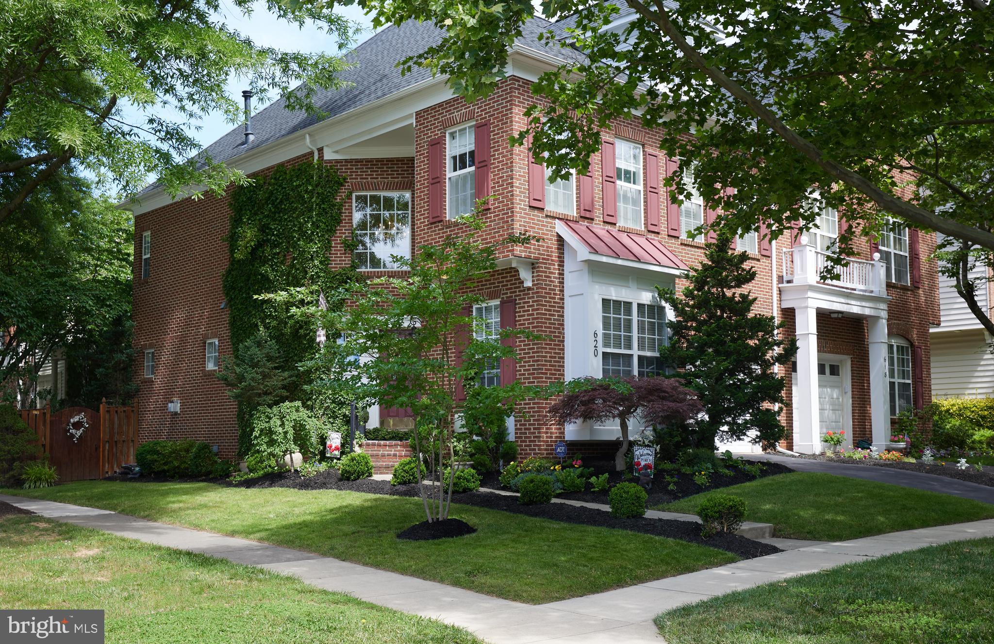 620 HIGHLAND RIDGE AVENUE