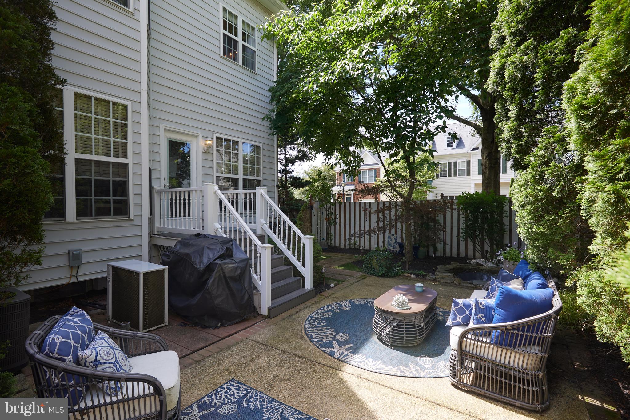 620 HIGHLAND RIDGE AVENUE