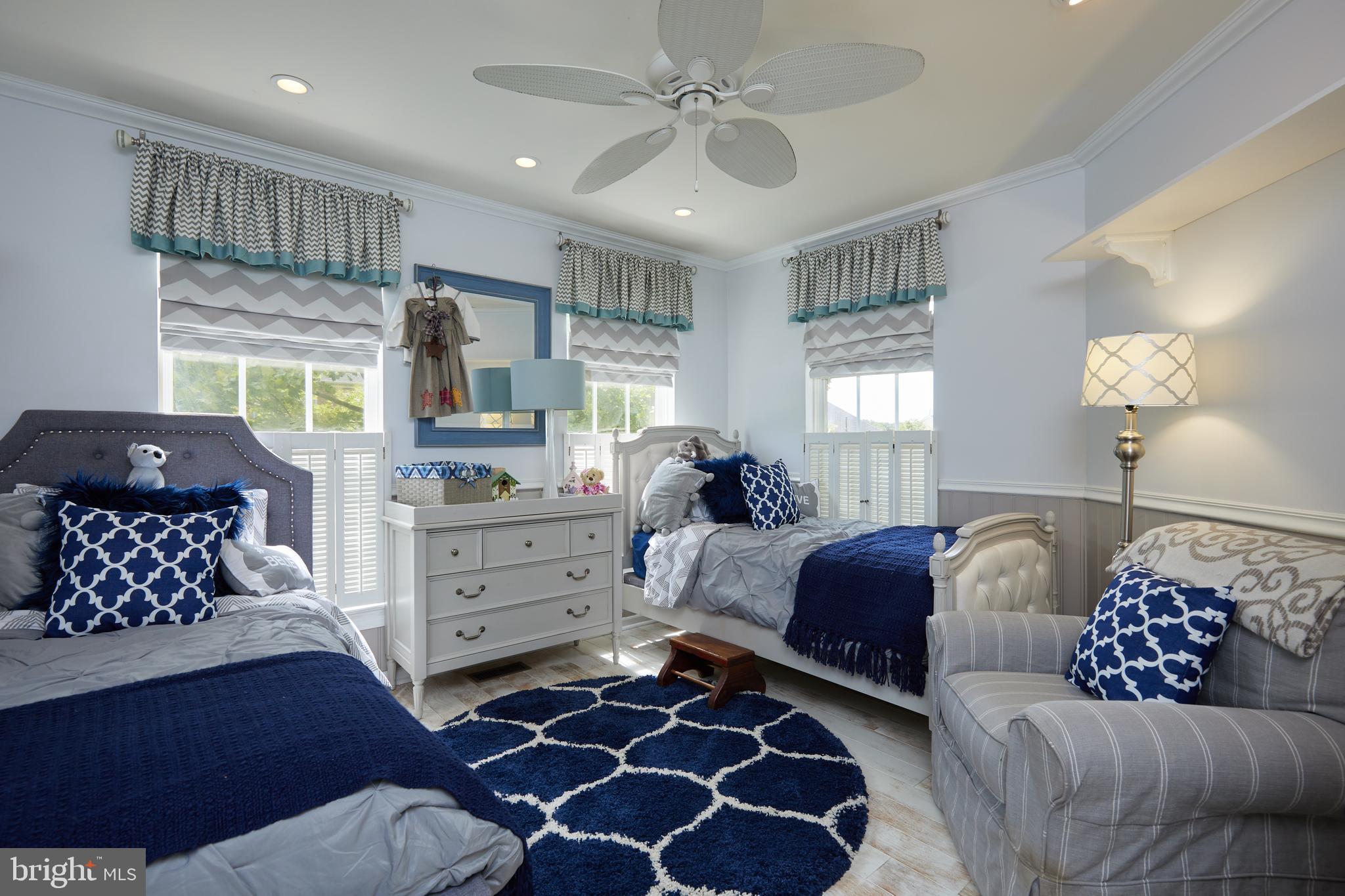 620 HIGHLAND RIDGE AVENUE