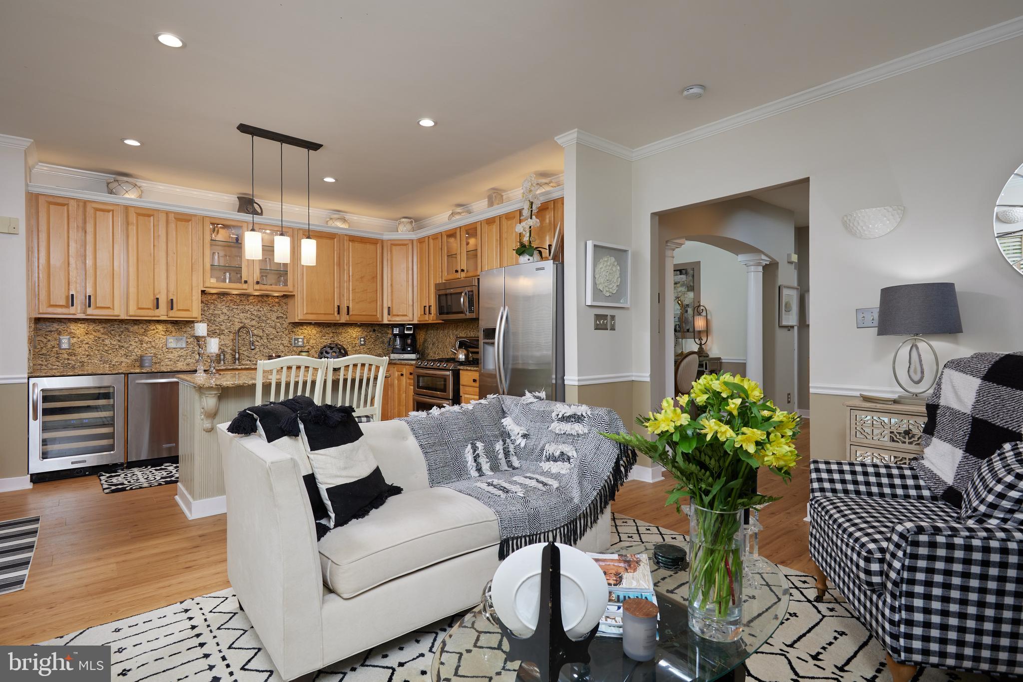 620 HIGHLAND RIDGE AVENUE