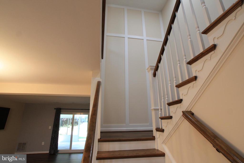 3256 GLENEAGLES DRIVE 104-E