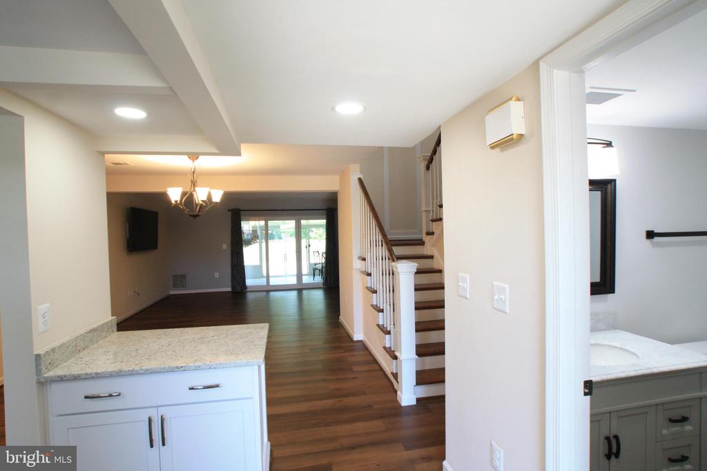 3256 GLENEAGLES DRIVE 104-E