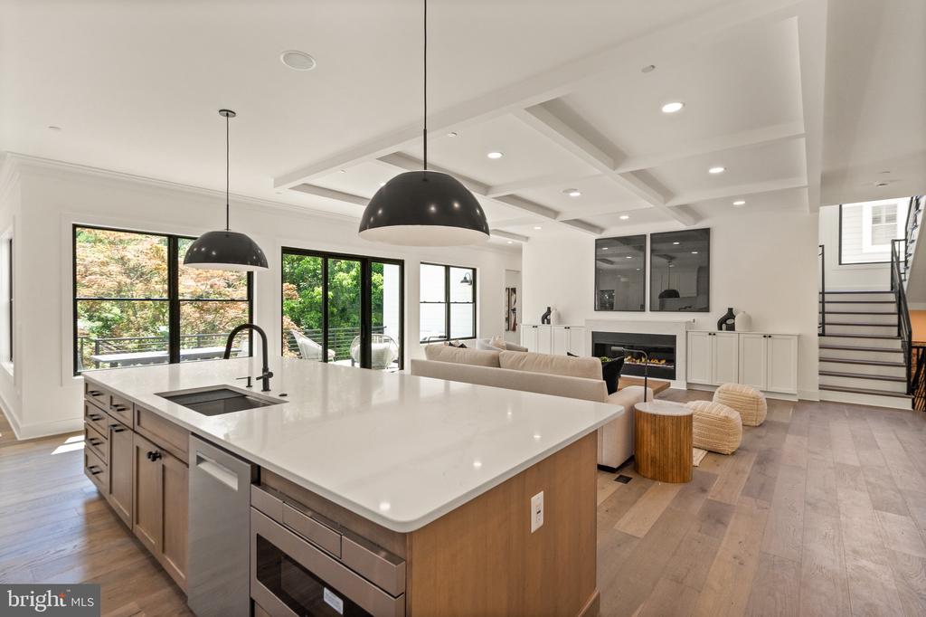 9708 PARKWOOD DRIVE