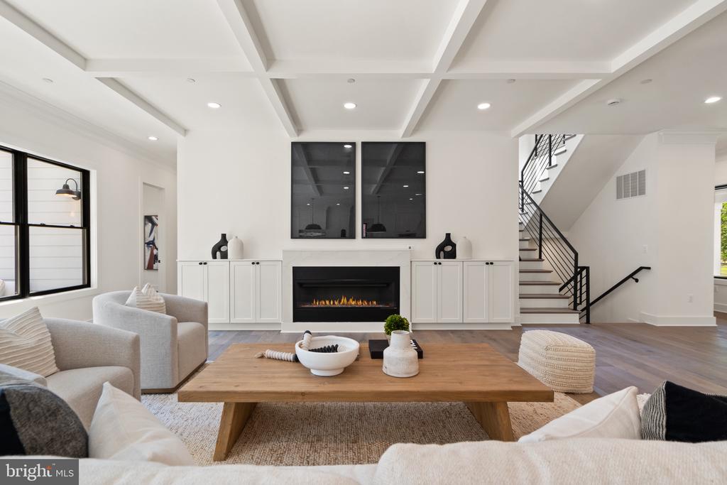 9708 PARKWOOD DRIVE