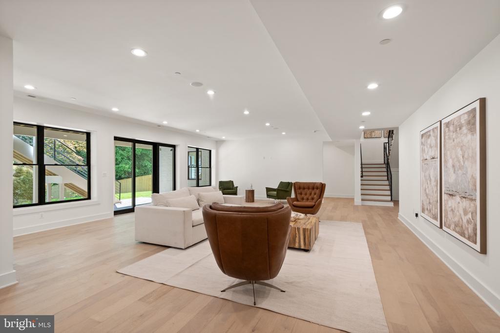 9708 PARKWOOD DRIVE