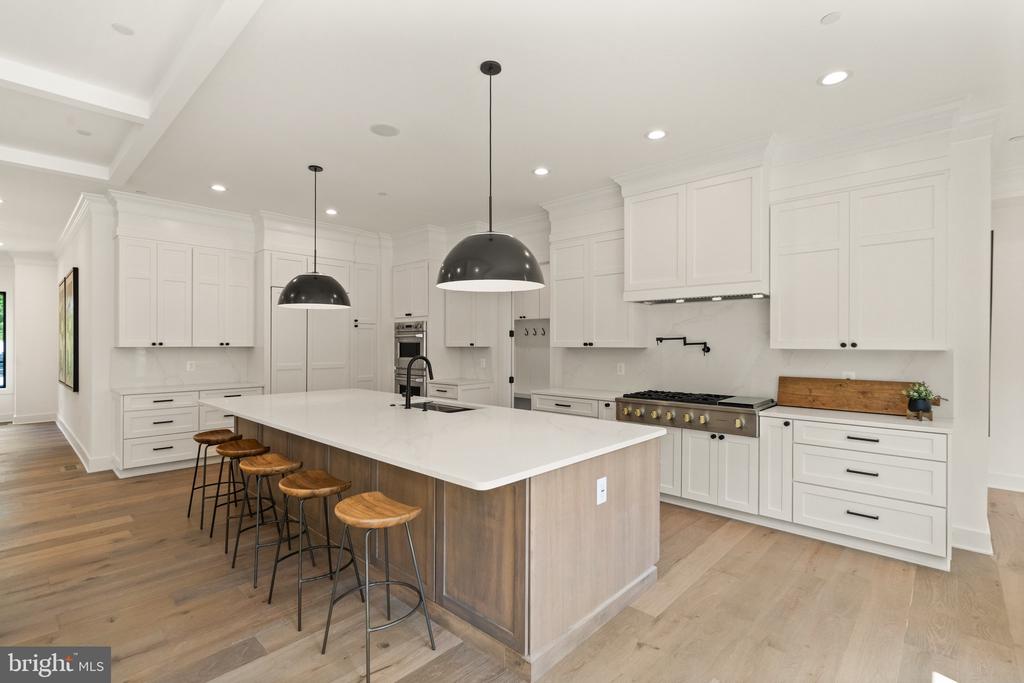 9708 PARKWOOD DRIVE