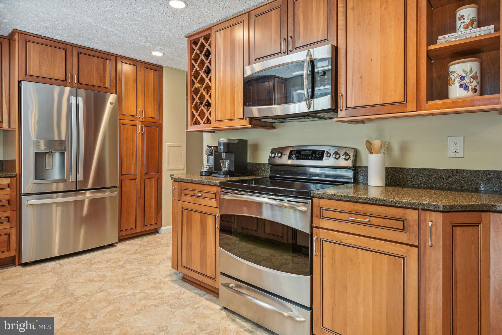 19316 RIDGECREST DRIVE