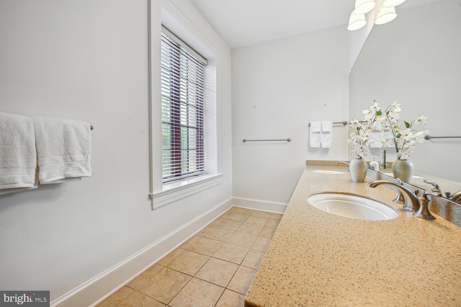 9610 DEWITT DRIVE B414