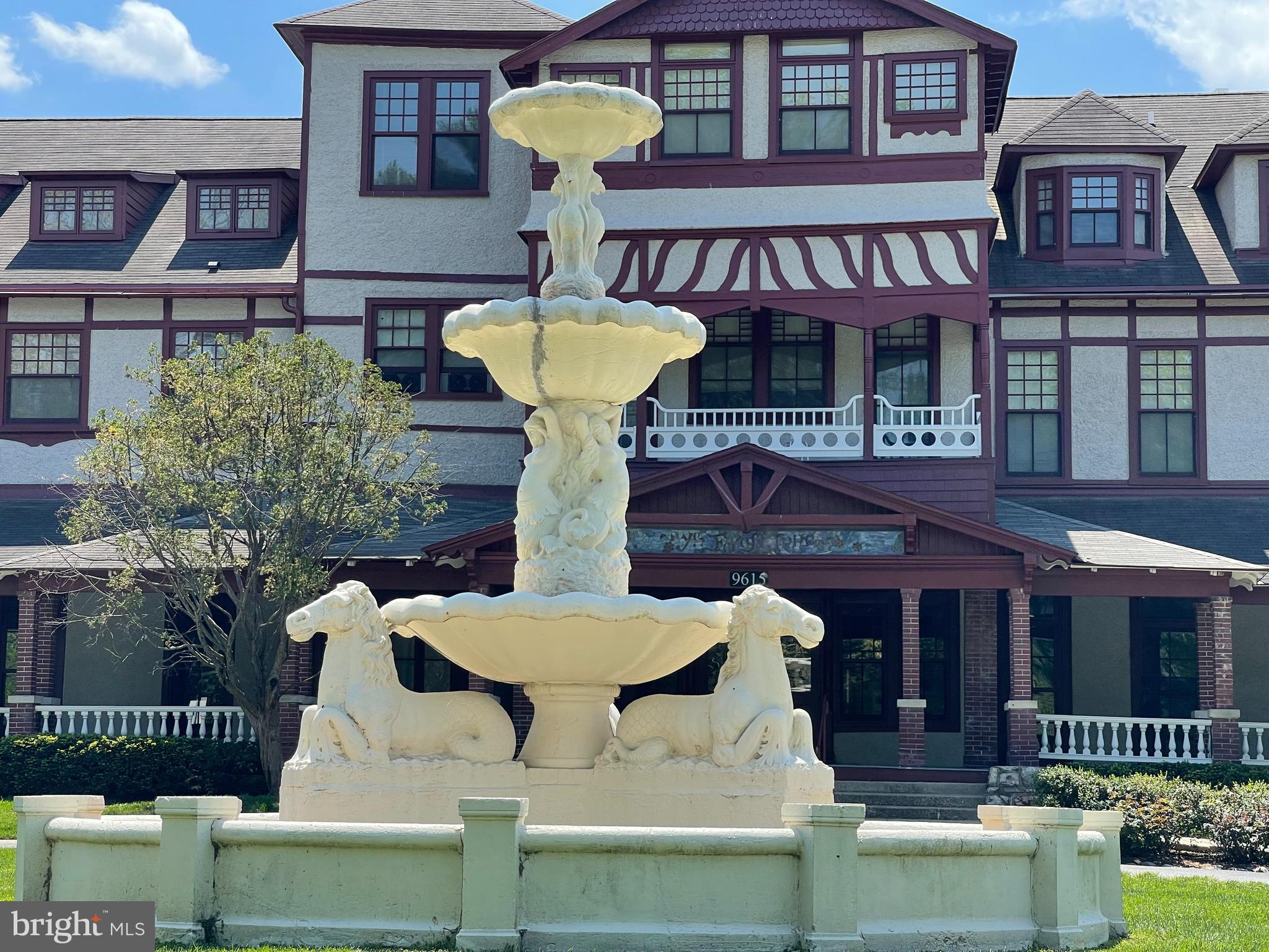 9610 DEWITT DRIVE B414