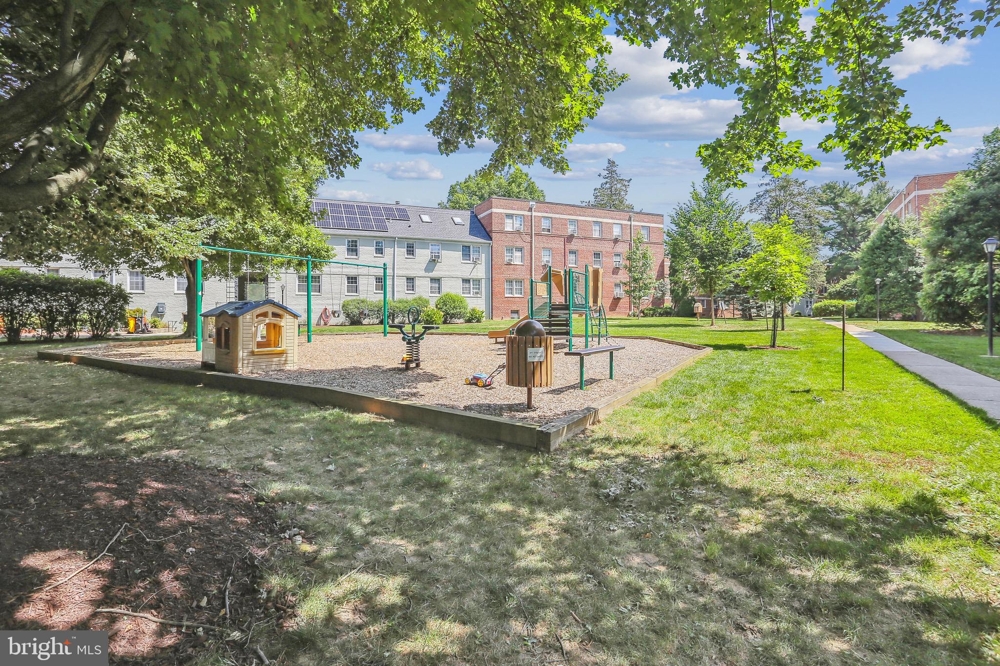 2221 WASHINGTON AVENUE W-101